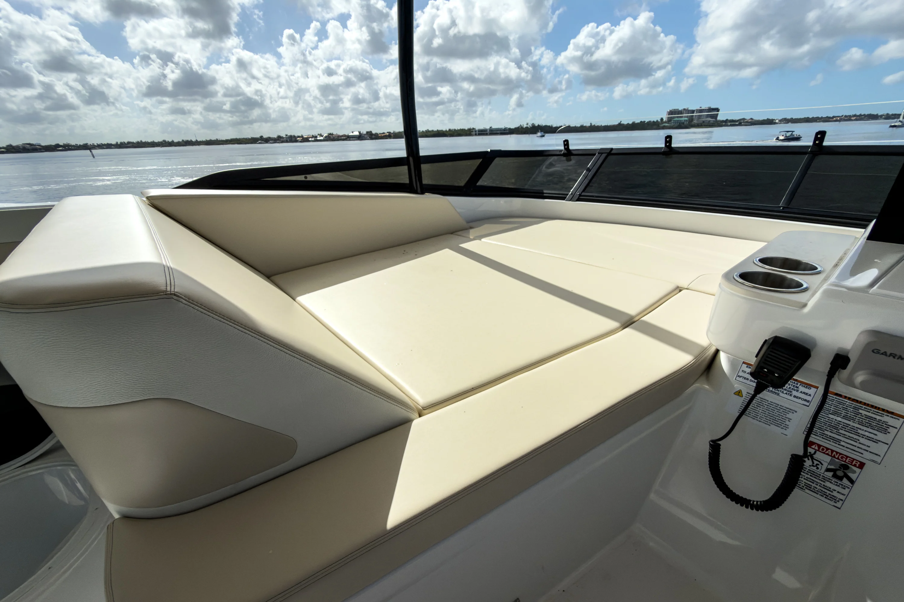 2026 Cruisers Yachts
                                                             50 FLY Image Thumbnail #76