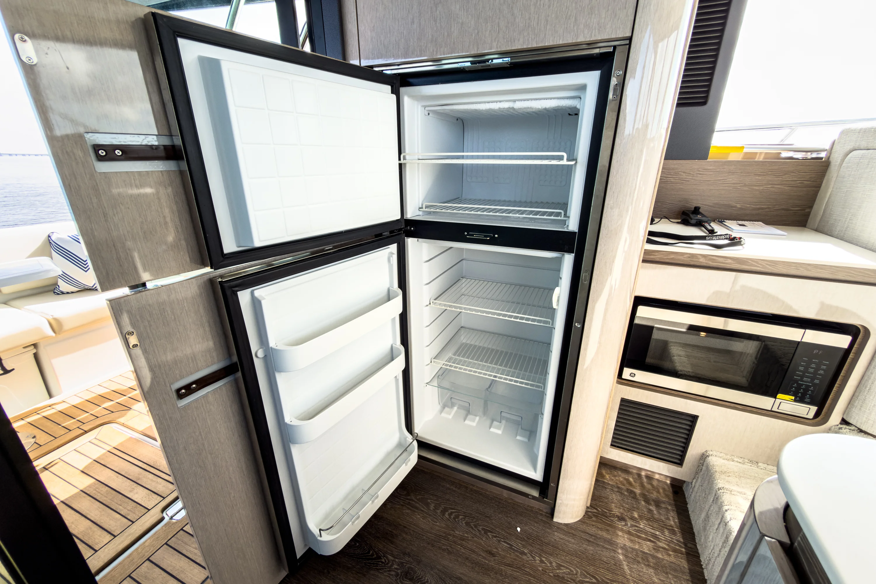 2026 Cruisers Yachts
                                                             50 FLY Image Thumbnail #19