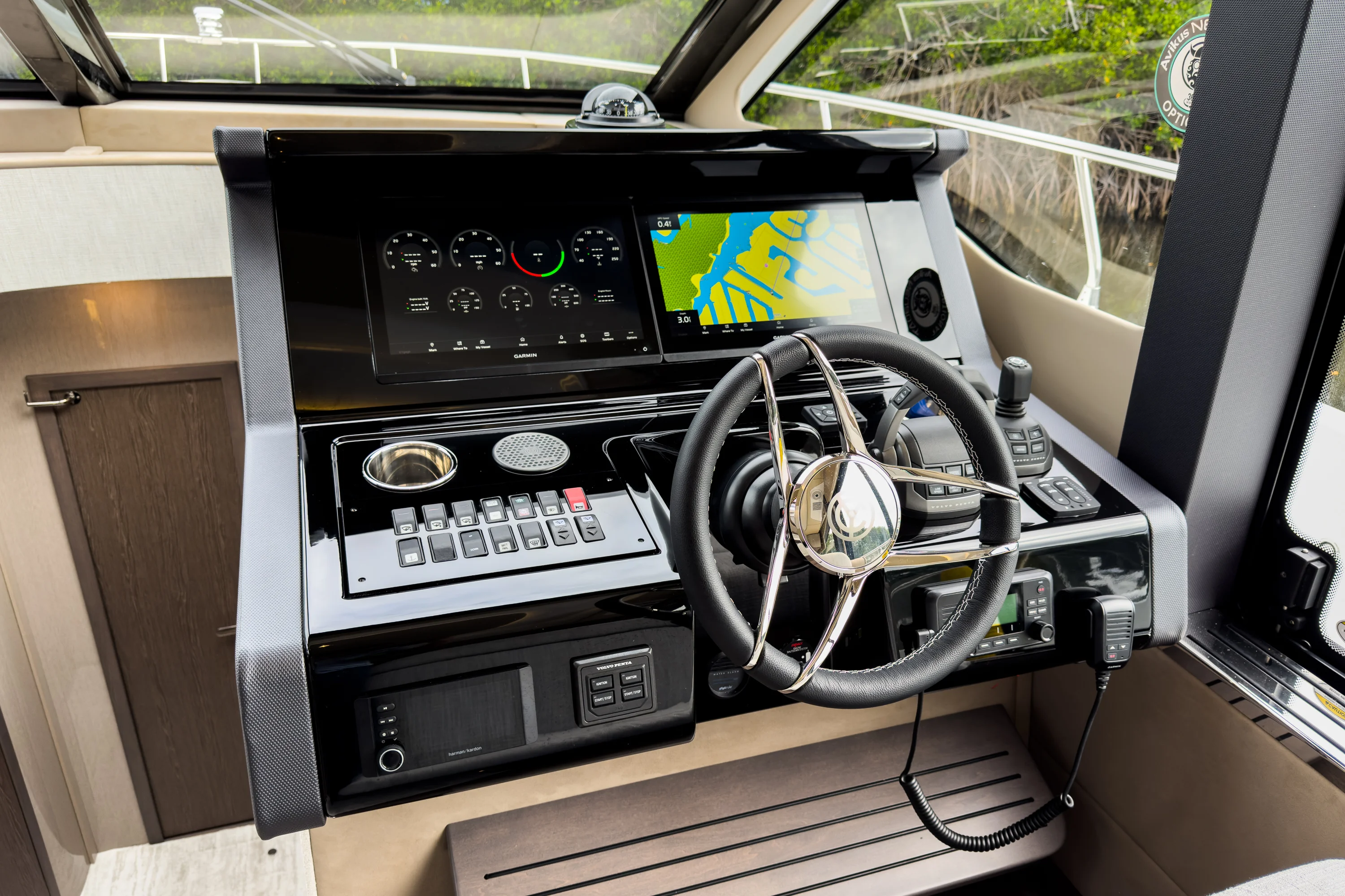 2026 Cruisers Yachts
                                                             50 FLY Image Thumbnail #34