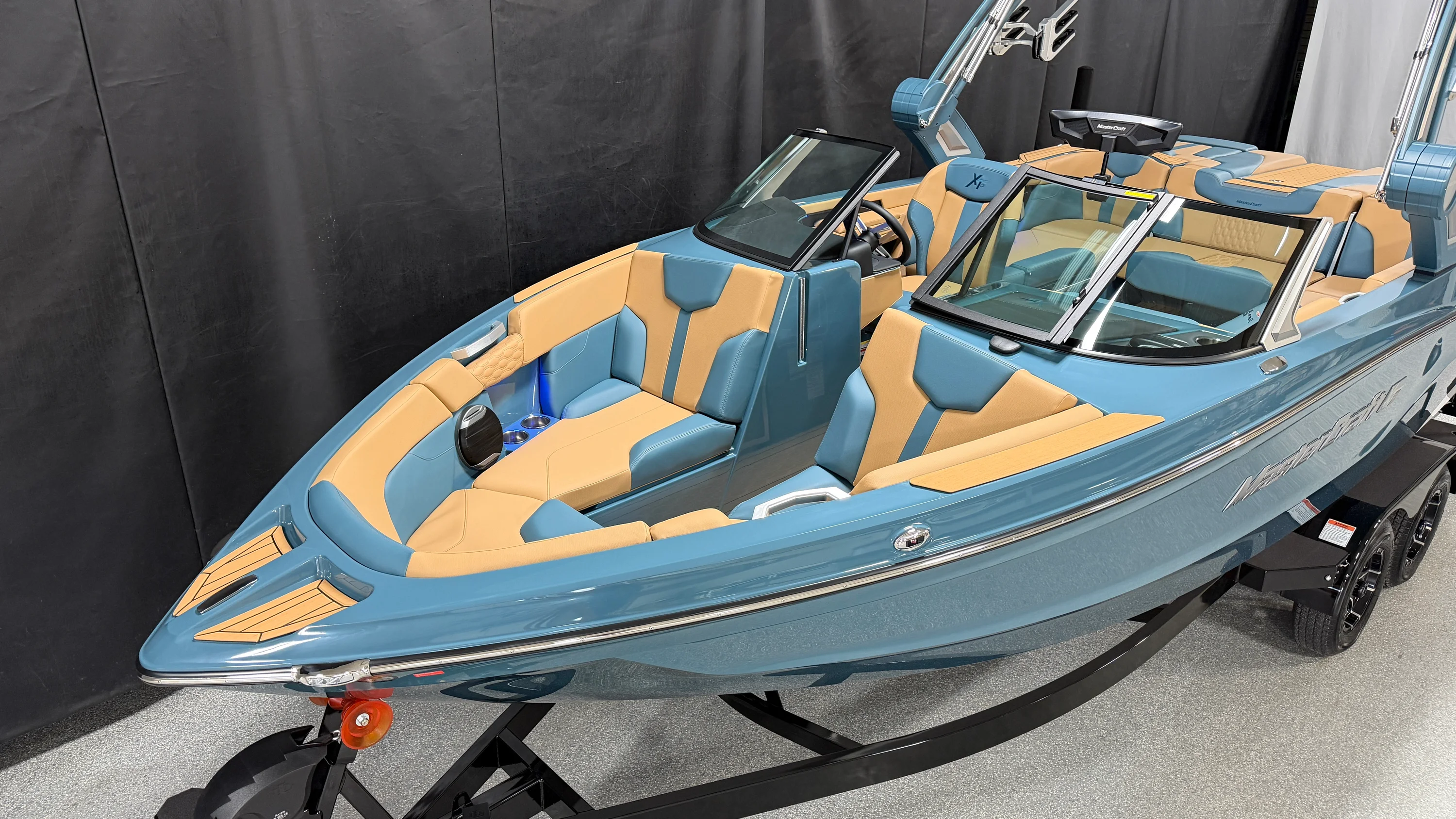 2026 Mastercraft XT23 Image Thumbnail #4