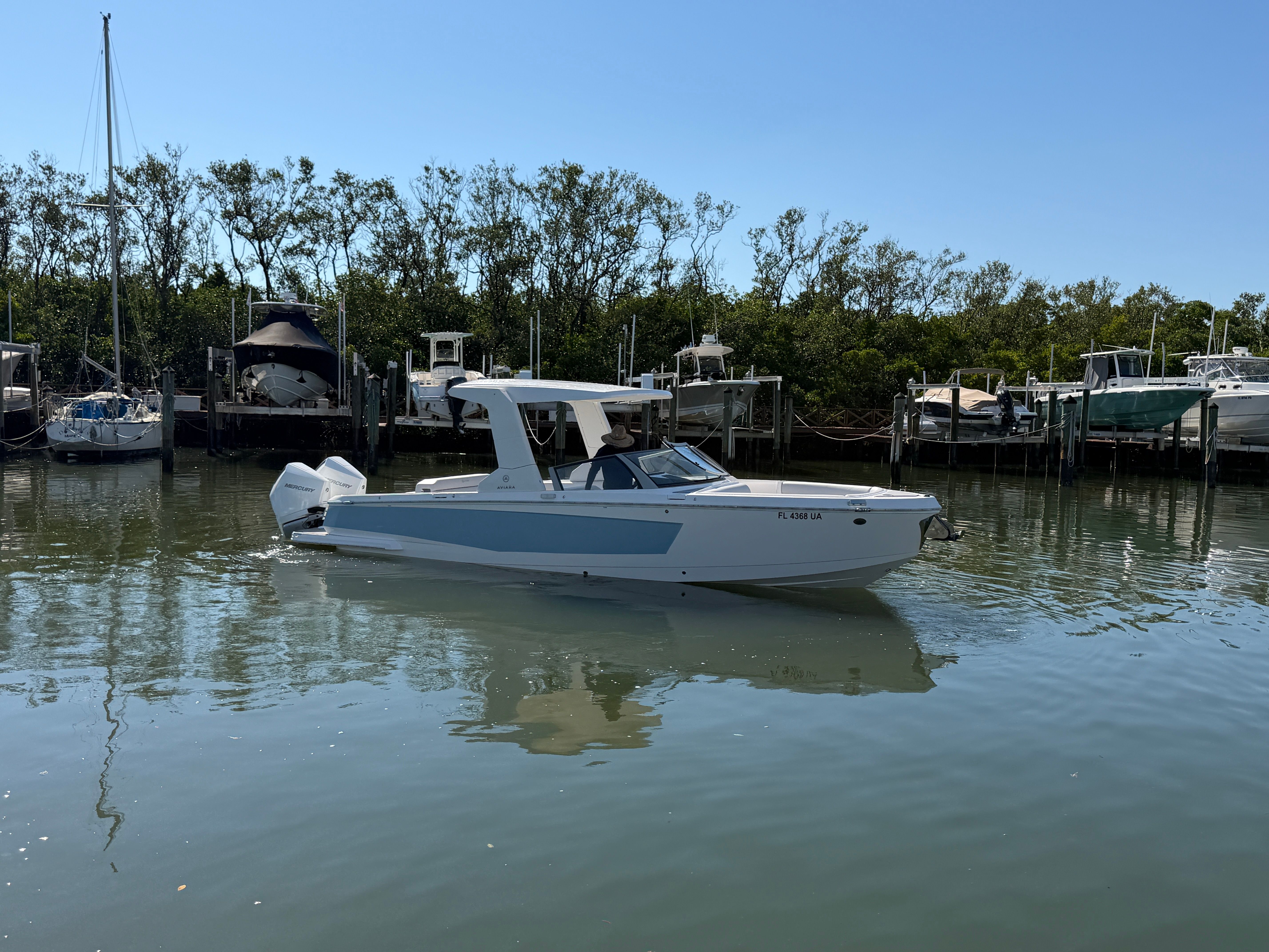 2025 Aviara AV-28 OB Image Thumbnail #2