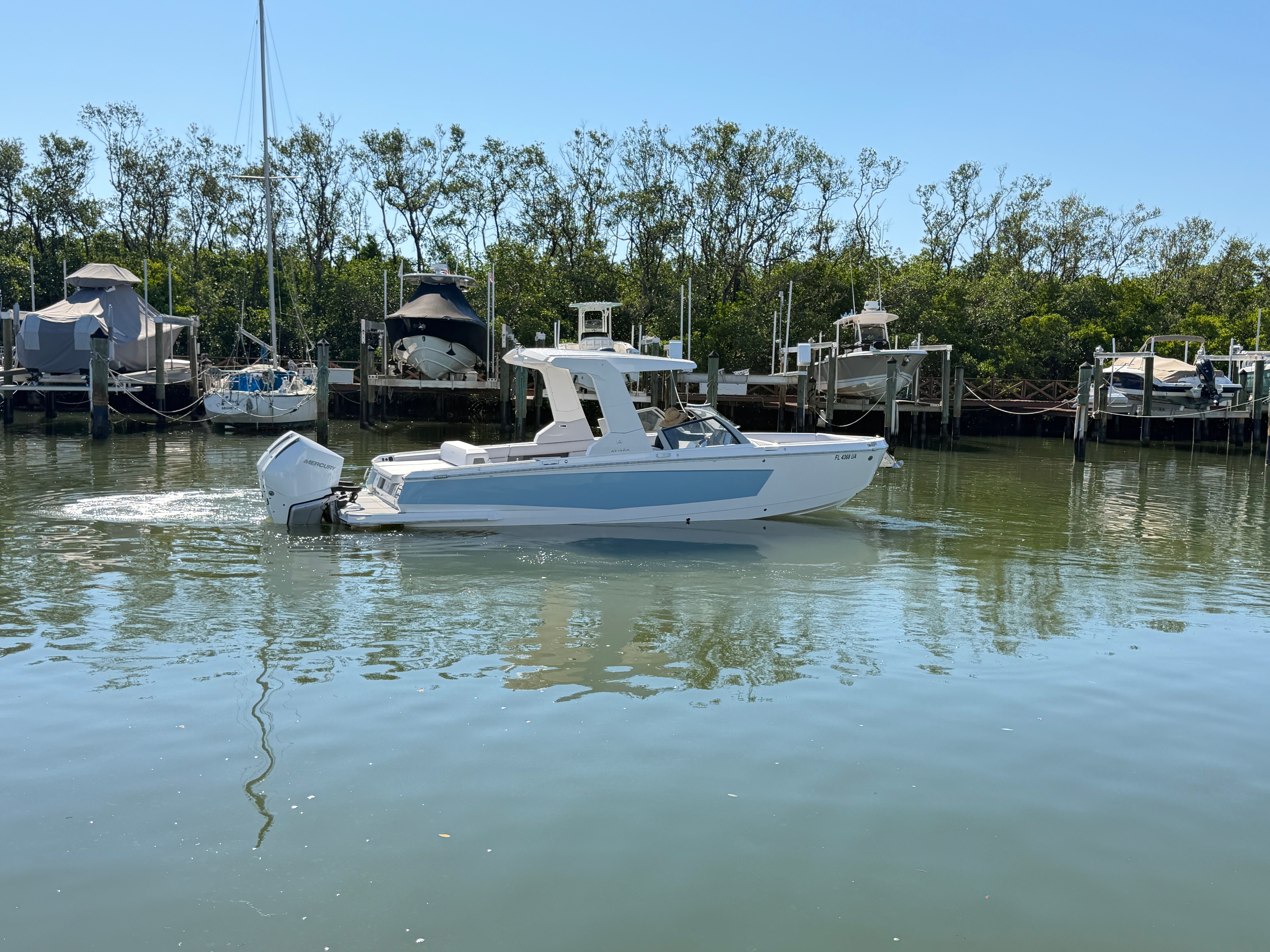 2025 Aviara AV-28 OB Image Thumbnail #4