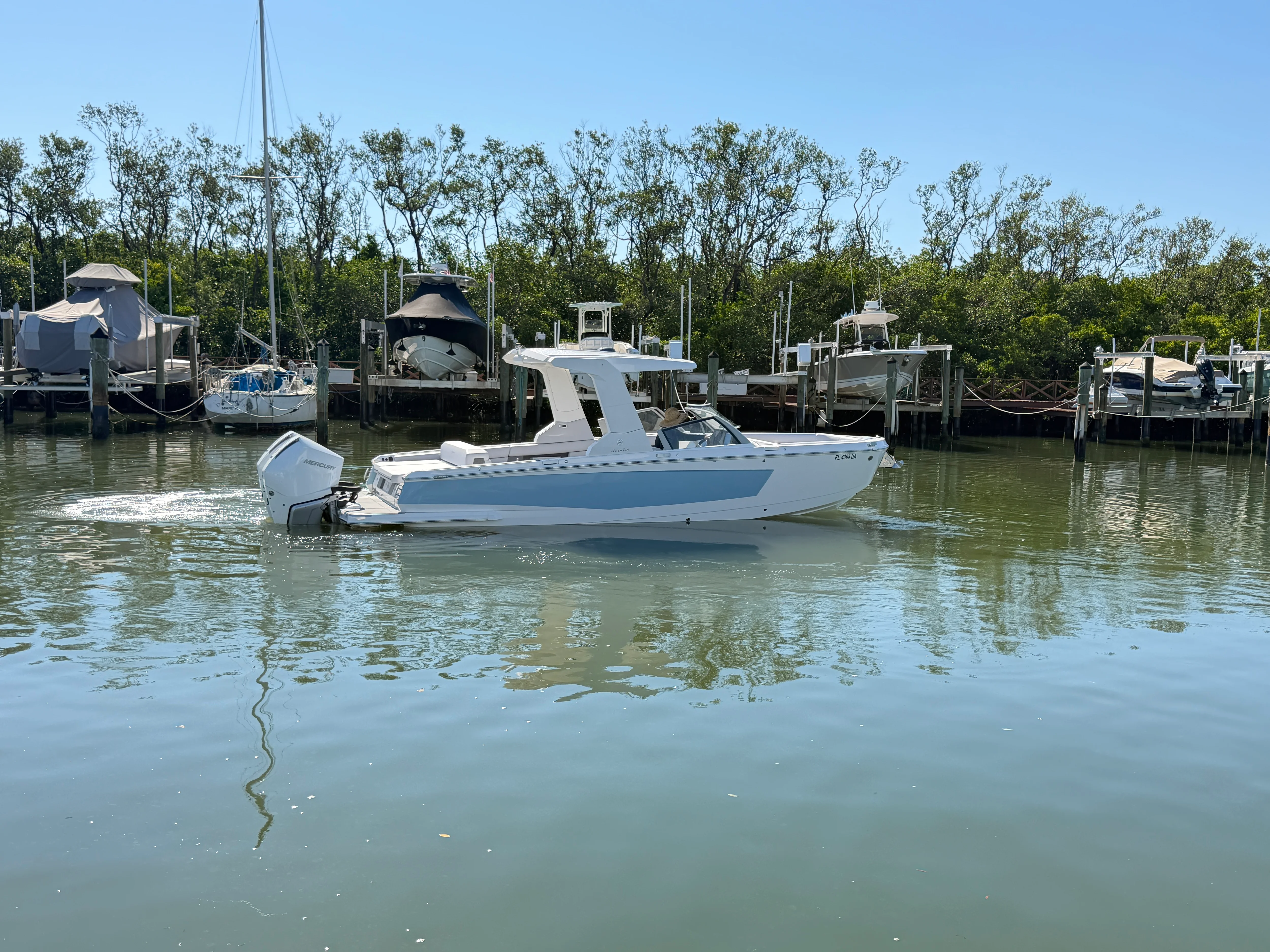 2025 Aviara AV-28 OB Image Thumbnail #4