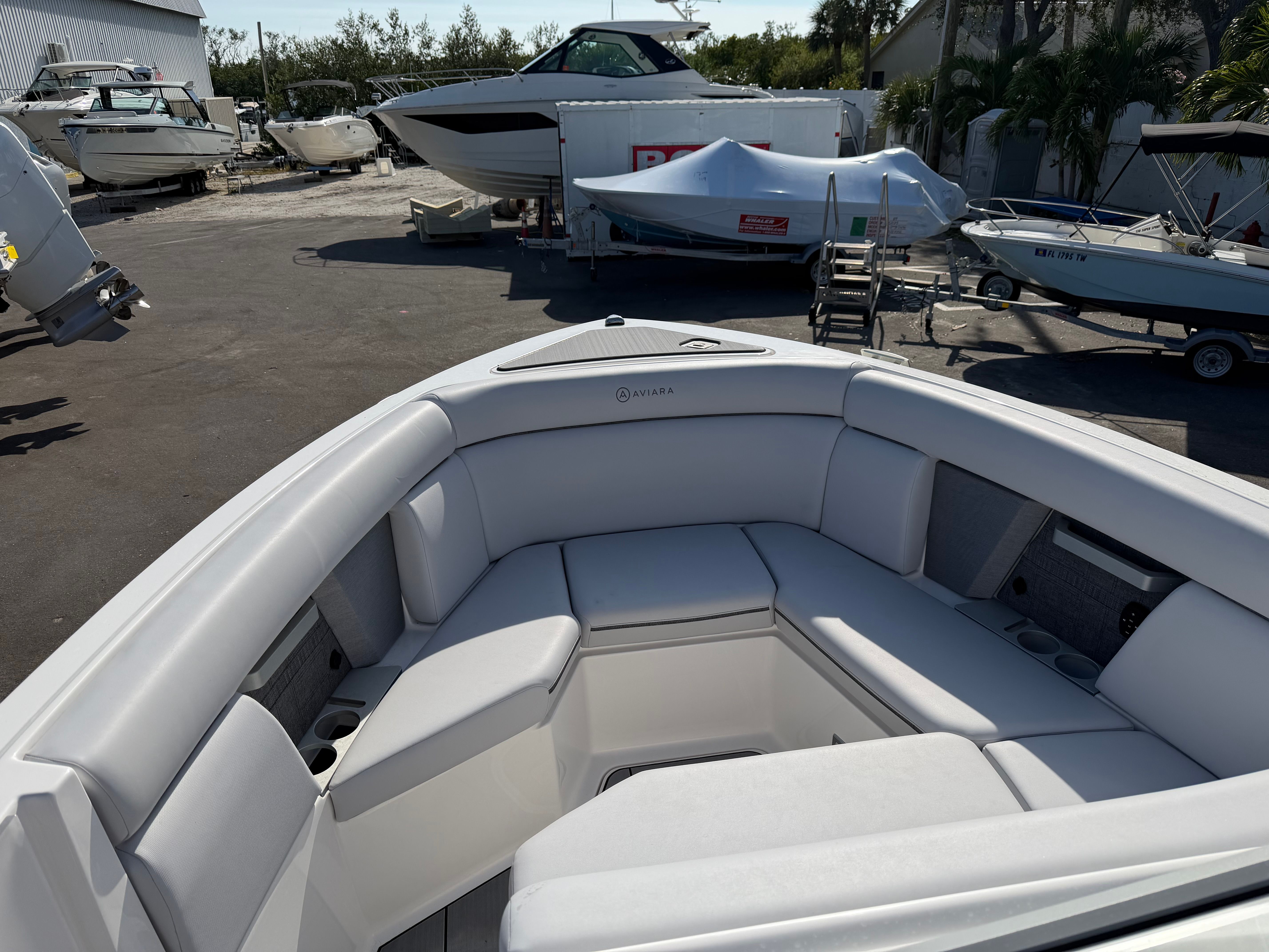 2025 Aviara AV-28 OB Image Thumbnail #9