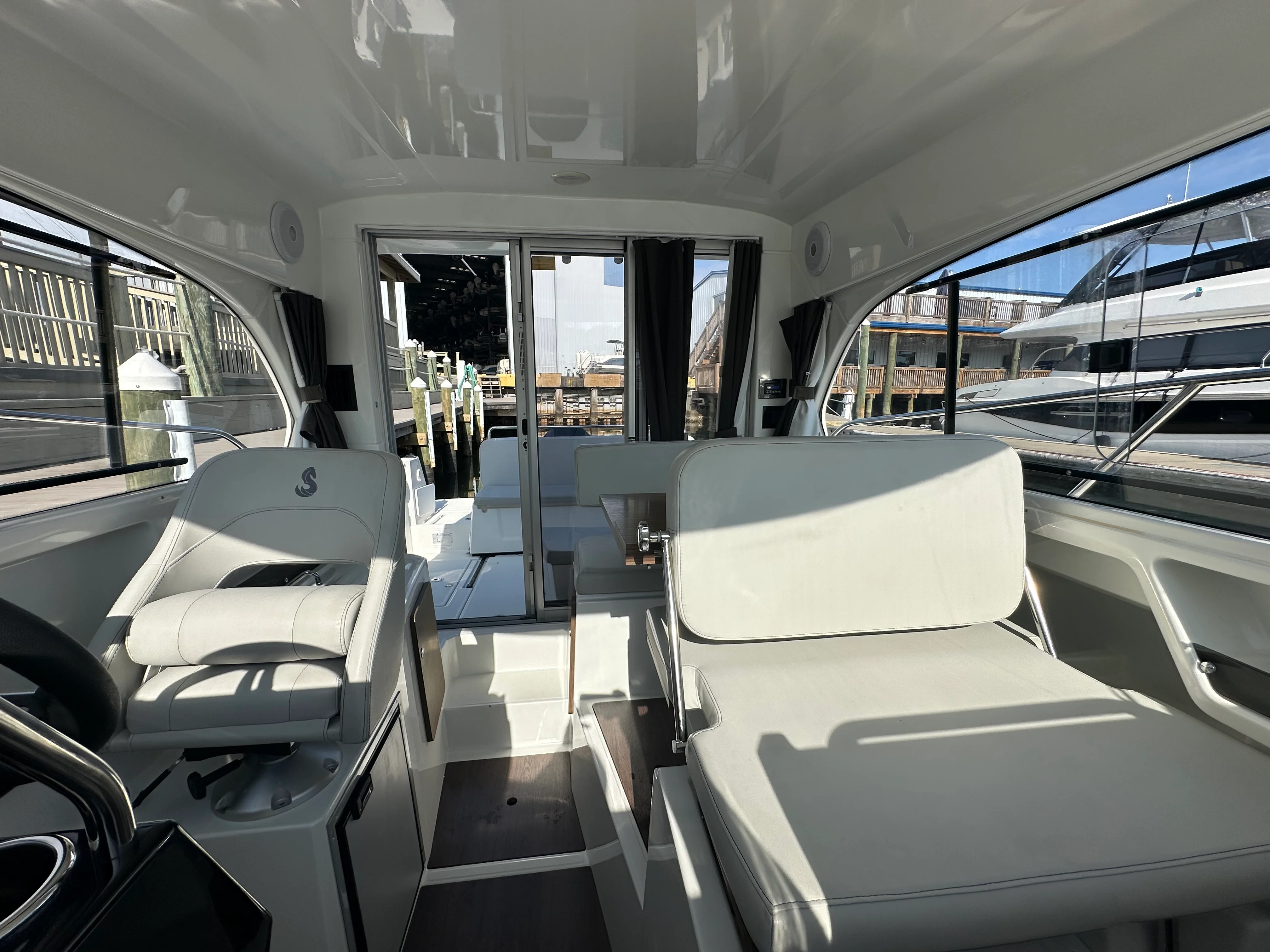 2023 Beneteau ANTARES 8 Image Thumbnail #45
