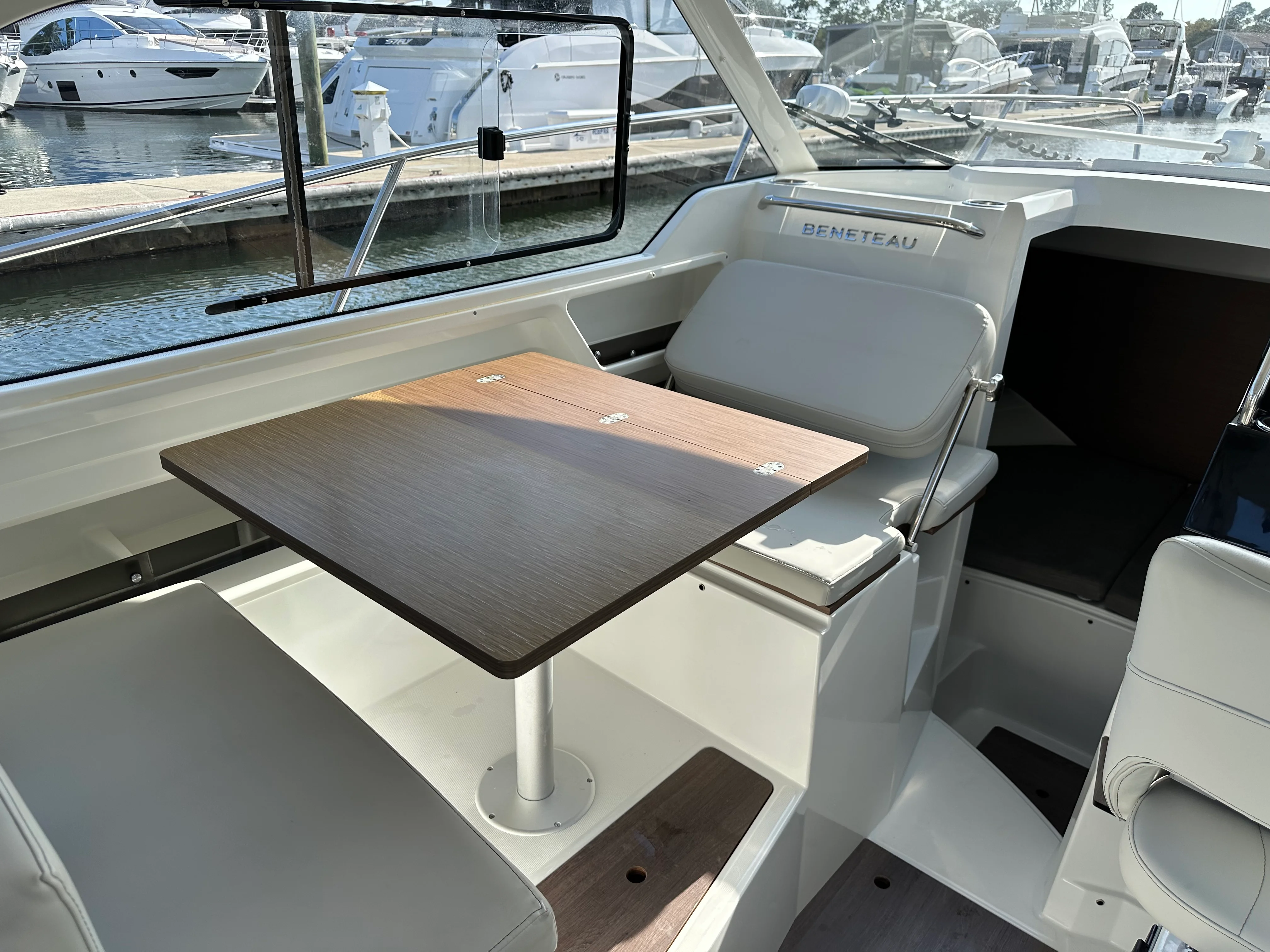 2023 Beneteau ANTARES 8 Image Thumbnail #52