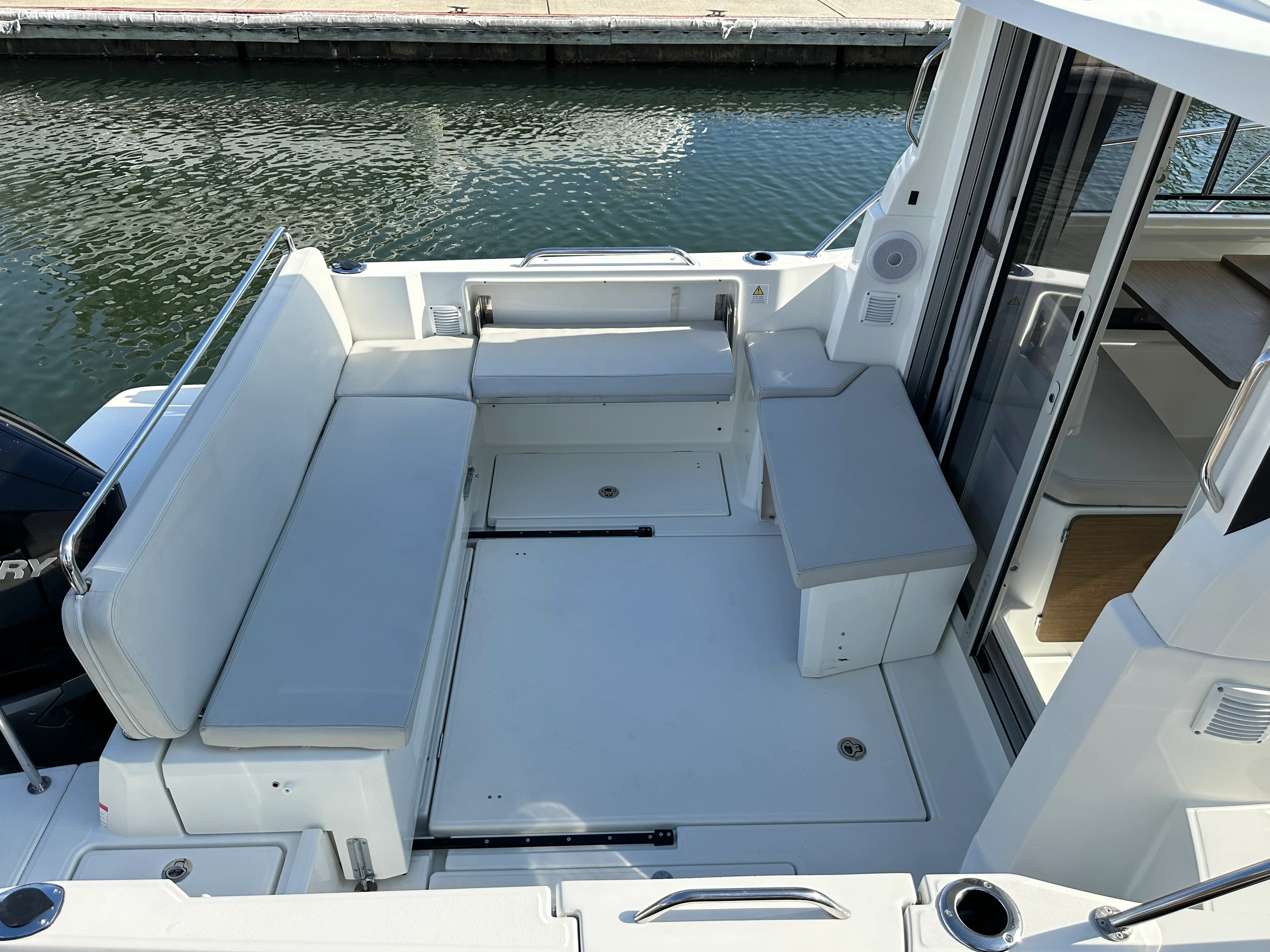 2023 Beneteau ANTARES 8 Image Thumbnail #28