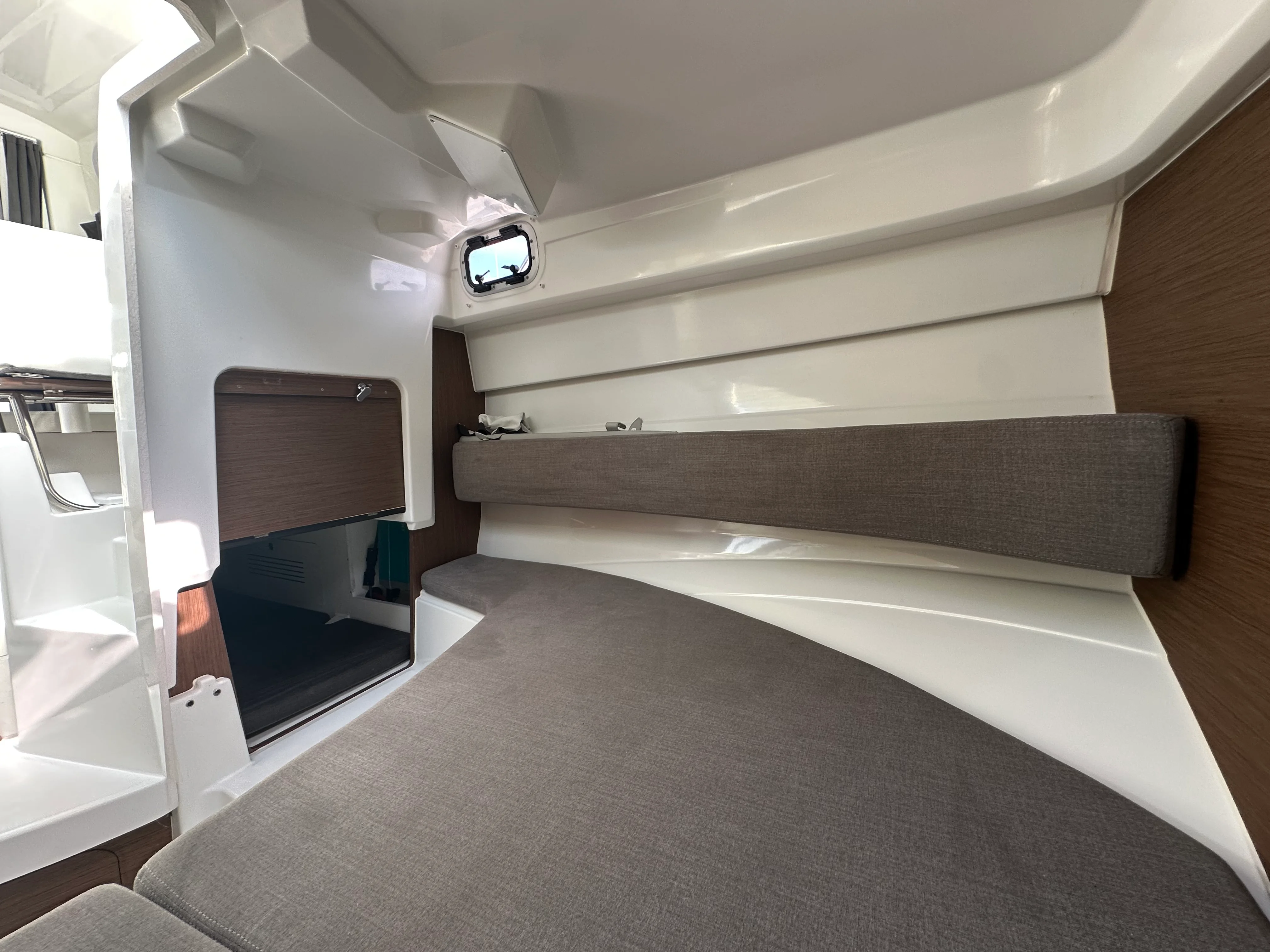 2023 Beneteau ANTARES 8 Image Thumbnail #69