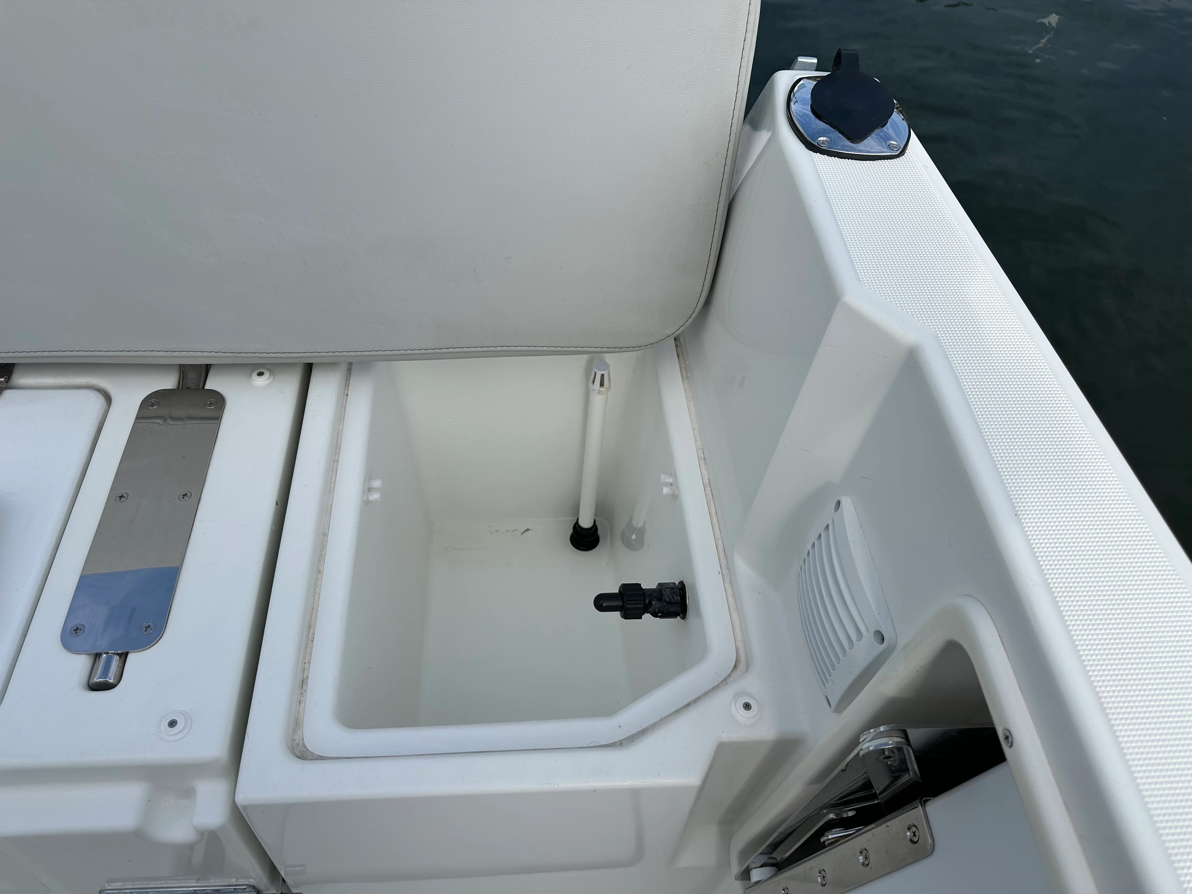 2023 Beneteau ANTARES 8 Image Thumbnail #78