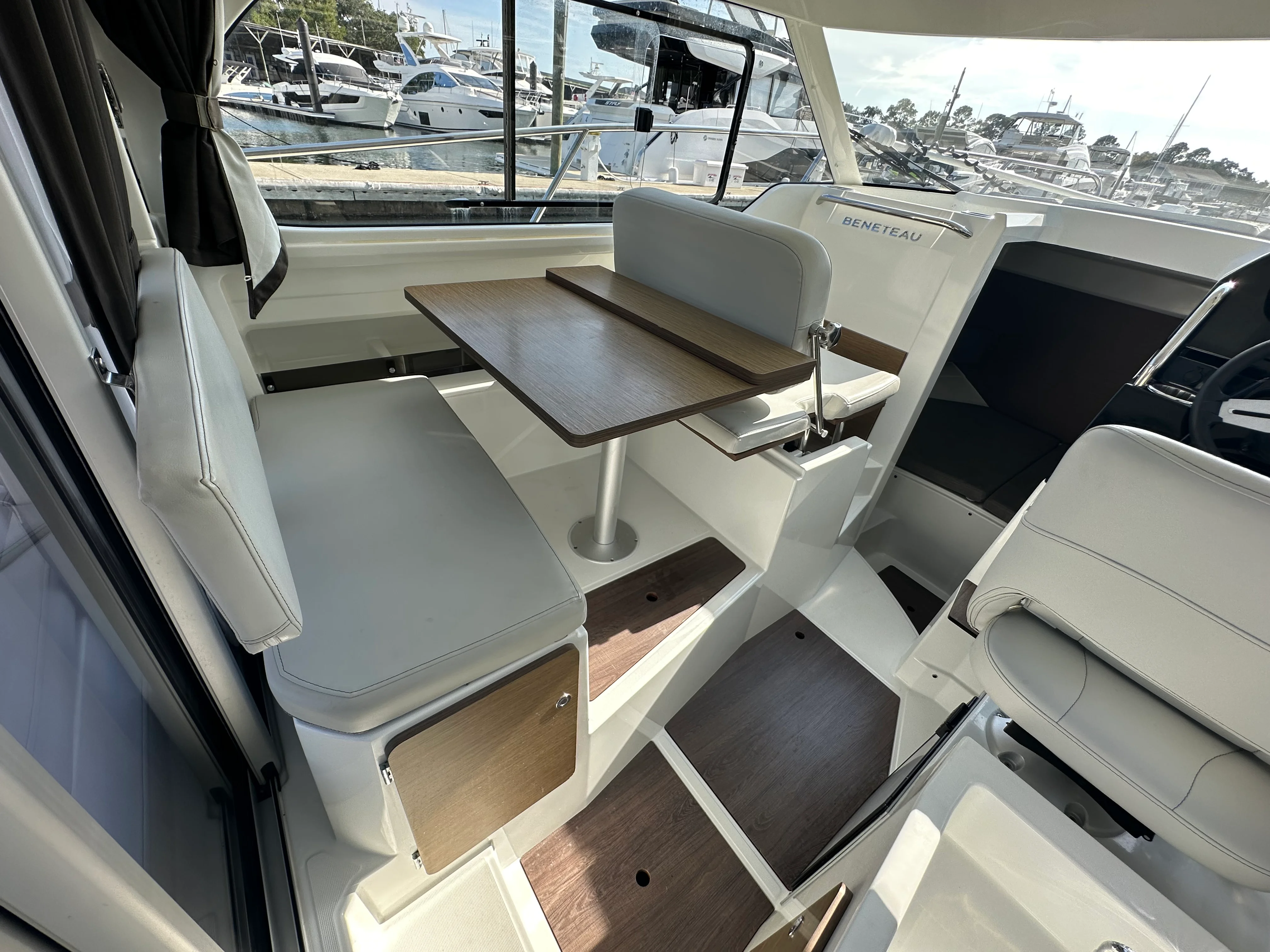 2023 Beneteau ANTARES 8 Image Thumbnail #39