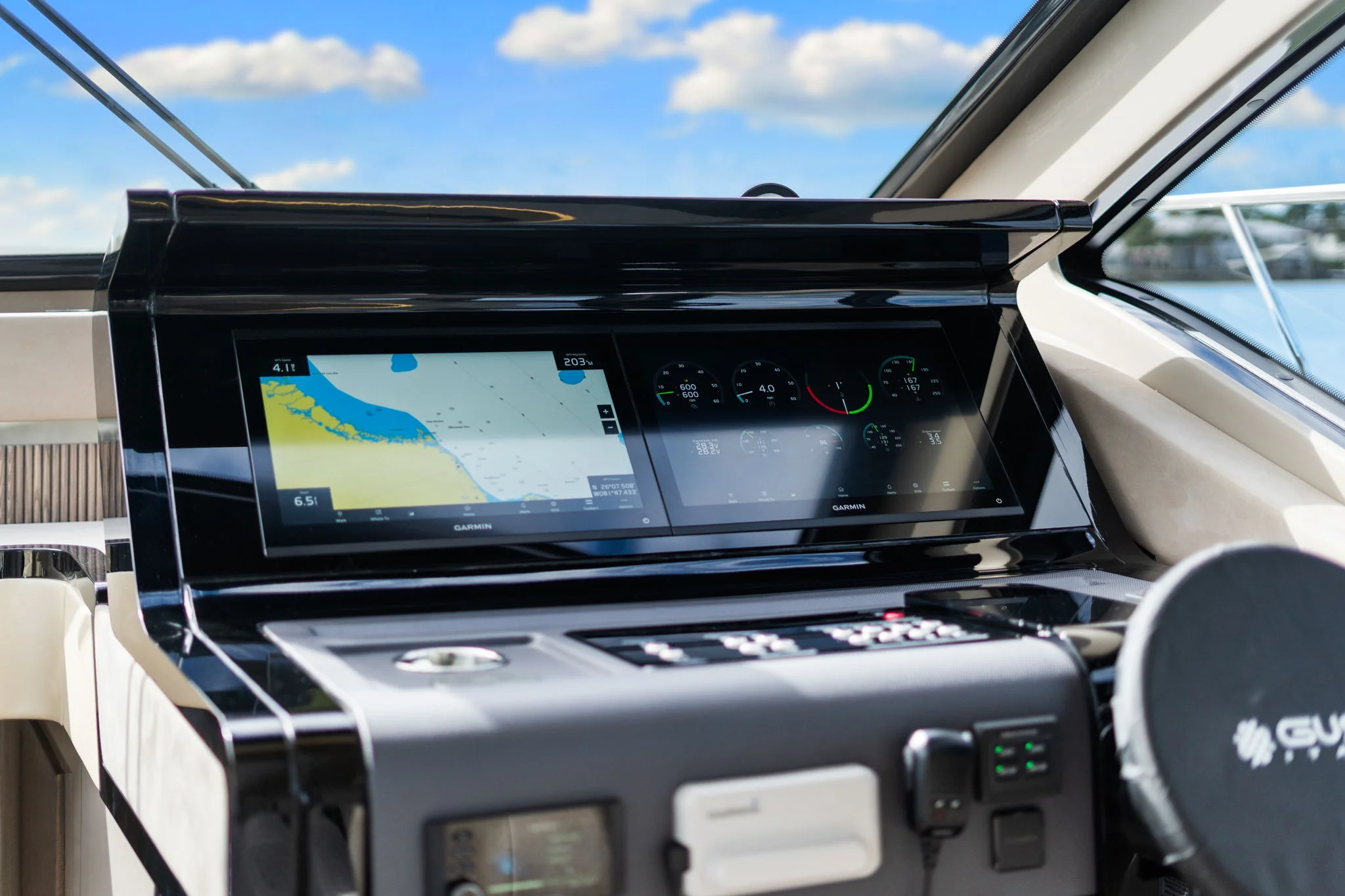 2026 Cruisers Yachts 57 FLY Image Thumbnail #66