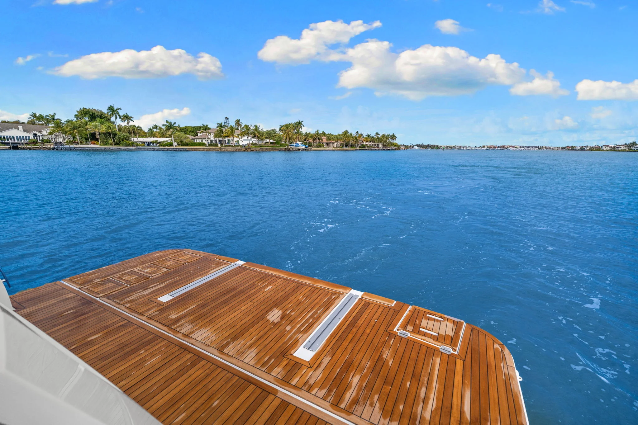 2026 Cruisers Yachts 57 FLY Image Thumbnail #40