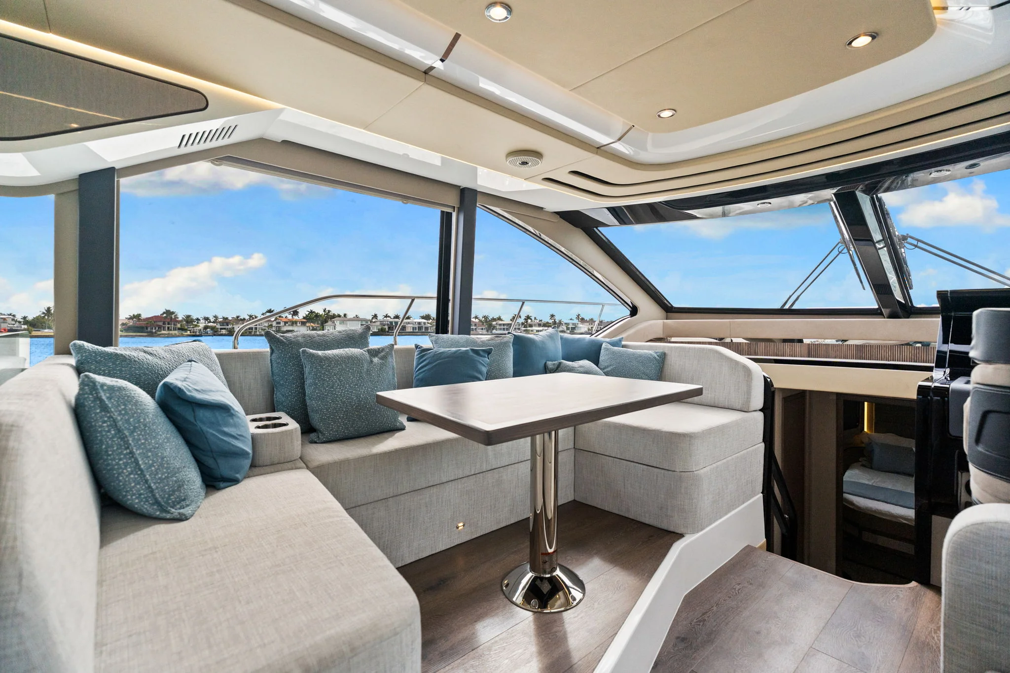 2026 Cruisers Yachts 57 FLY Image Thumbnail #29