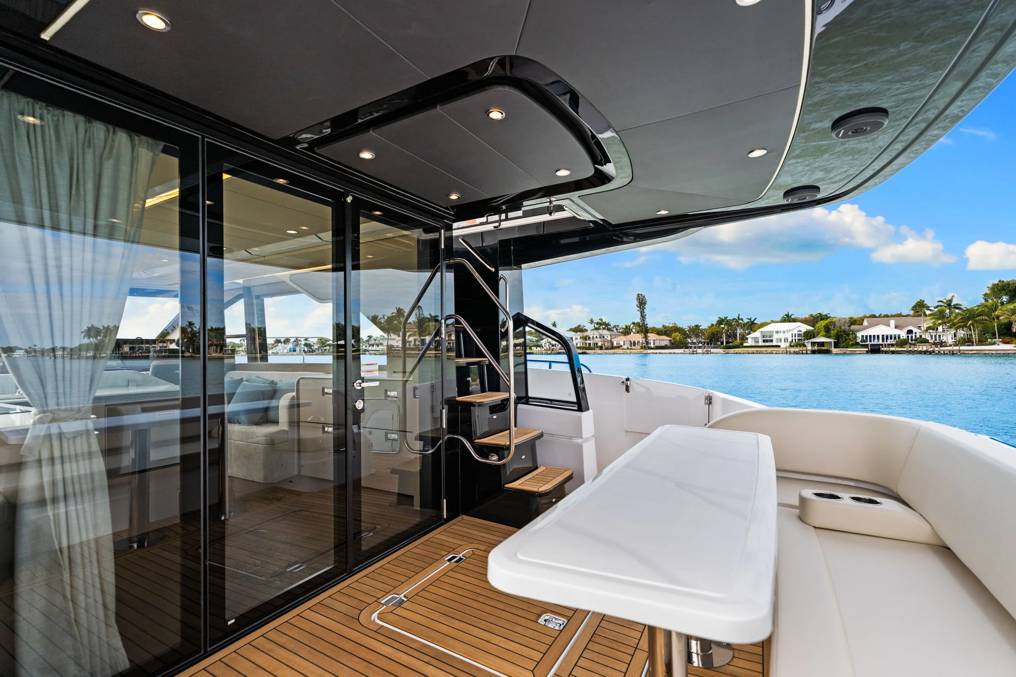 2026 Cruisers Yachts 57 FLY Image Thumbnail #39