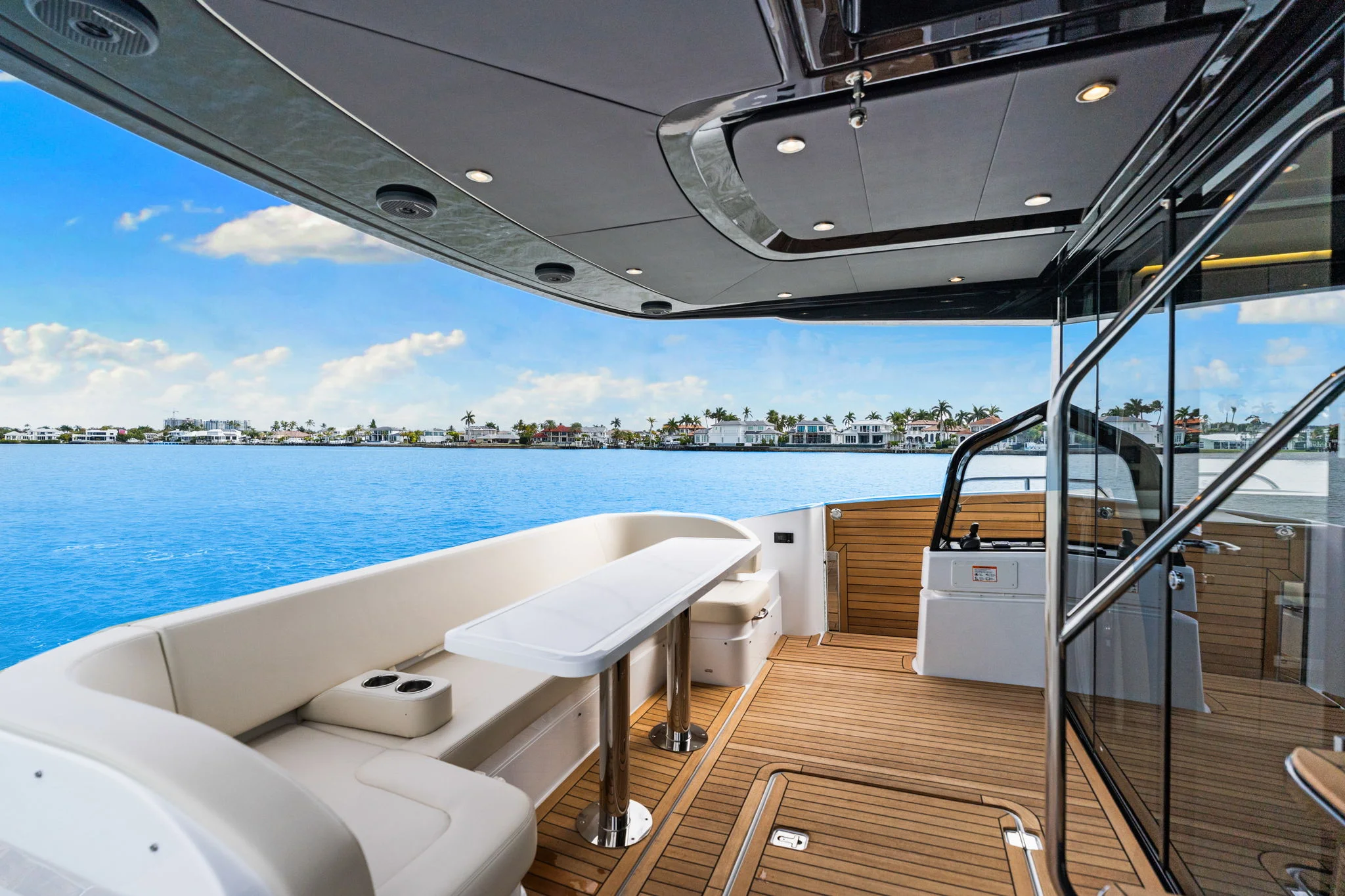 2026 Cruisers Yachts 57 FLY Image Thumbnail #37