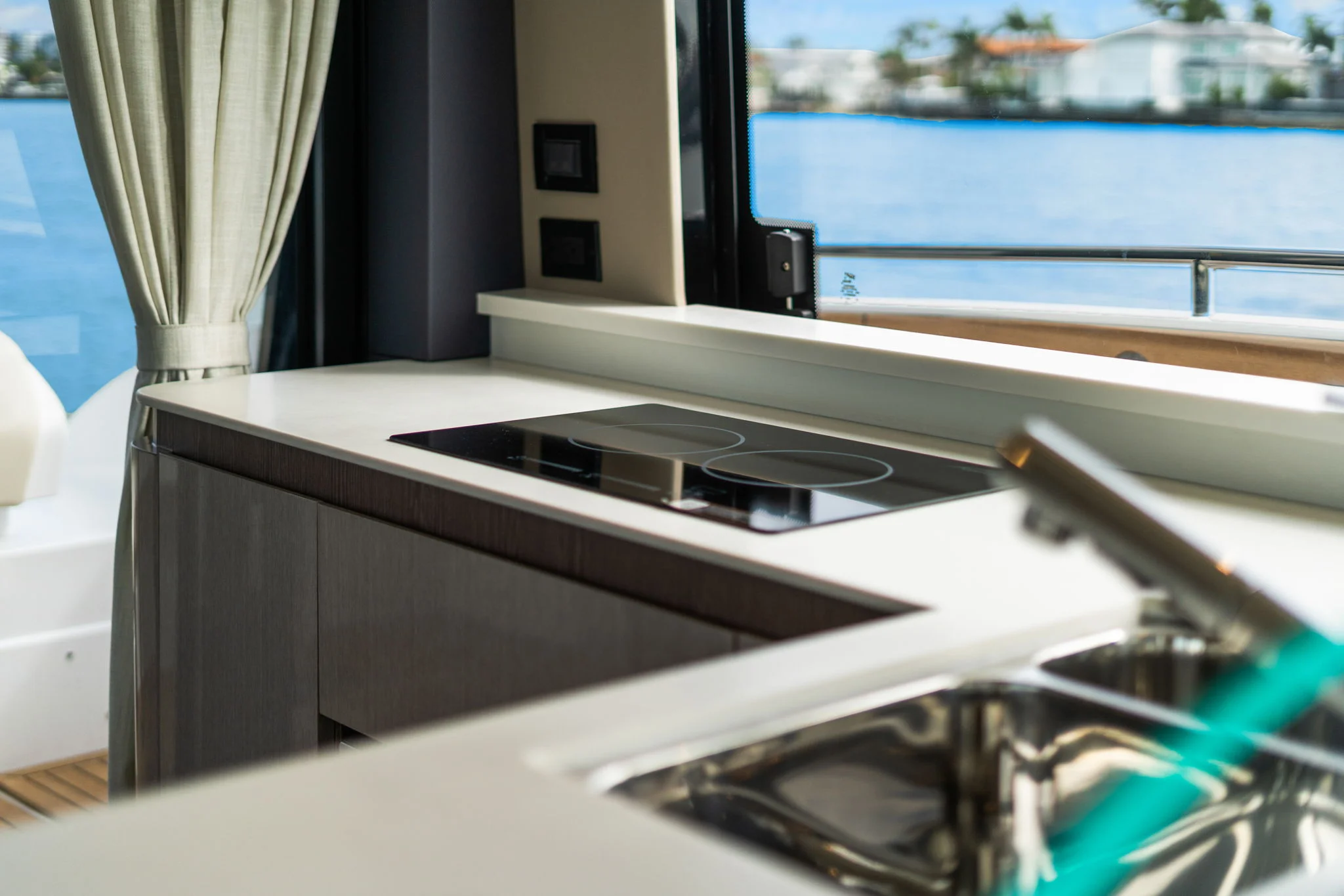 2026 Cruisers Yachts 57 FLY Image Thumbnail #63