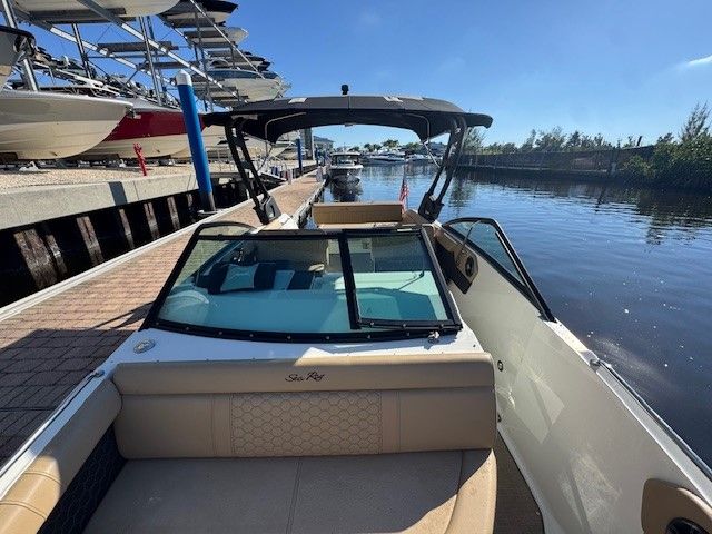 2025 Sea Ray 250 SD-OB Image Thumbnail #7