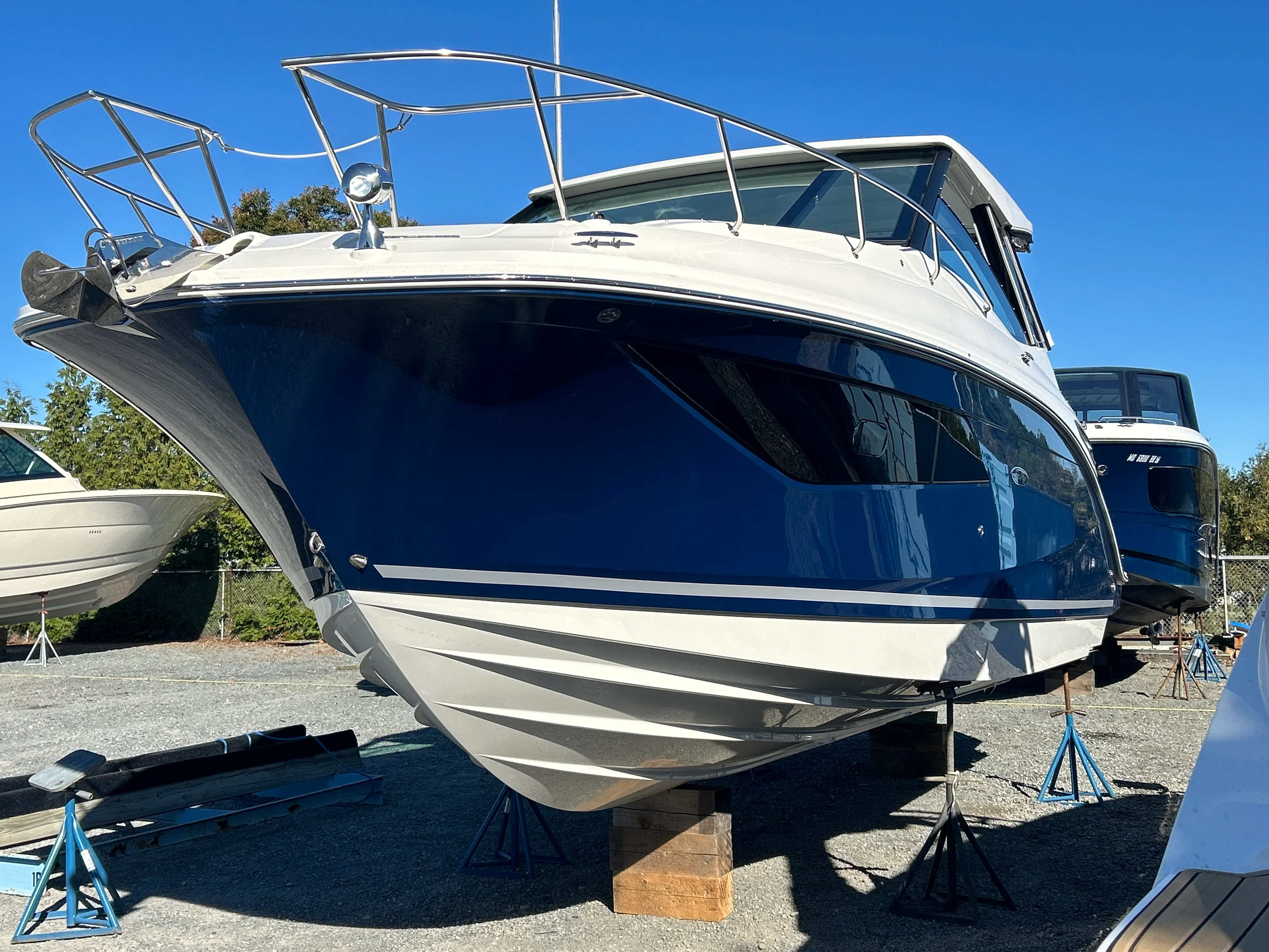 2024 Sea Ray 320 SUNDANCER Image Thumbnail #10