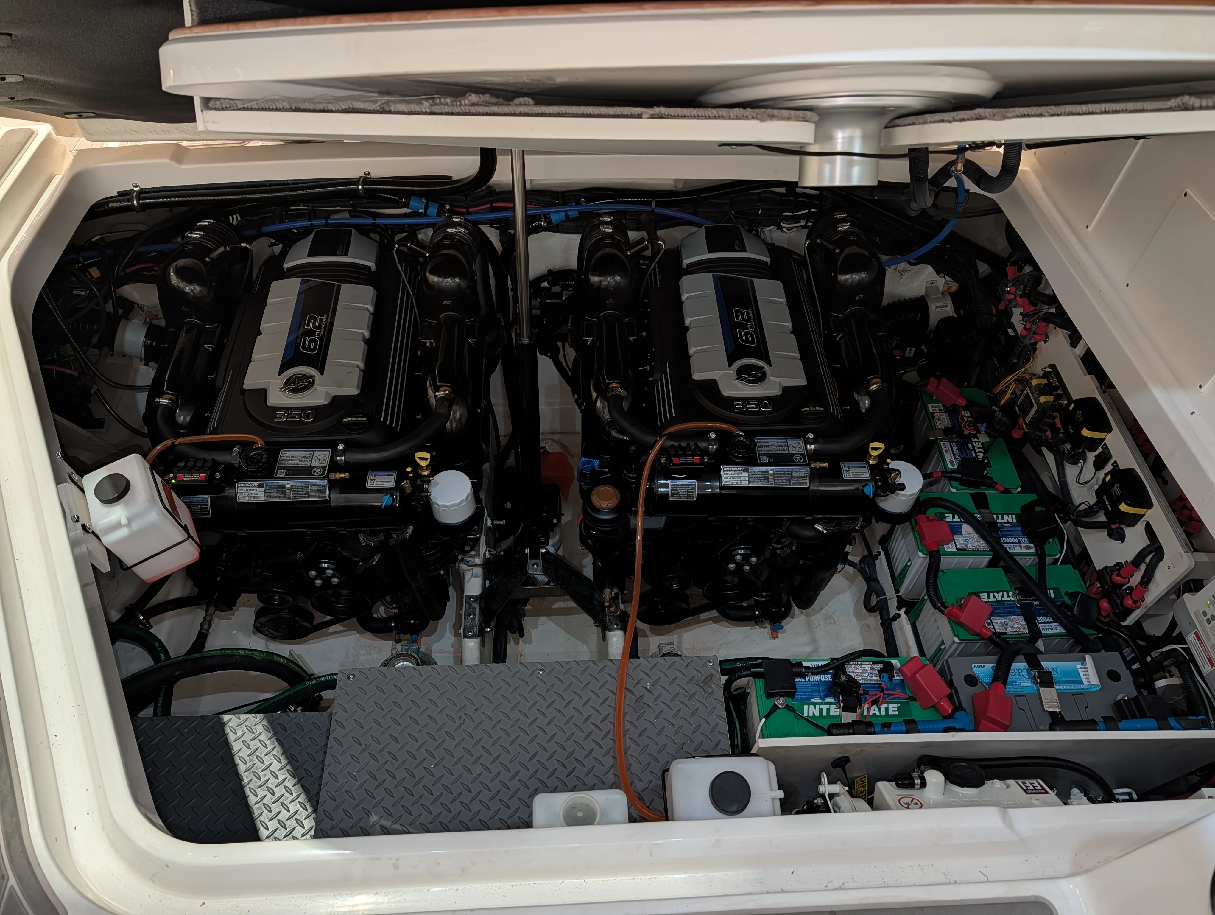 2024 Sea Ray 320 SUNDANCER Image Thumbnail #38