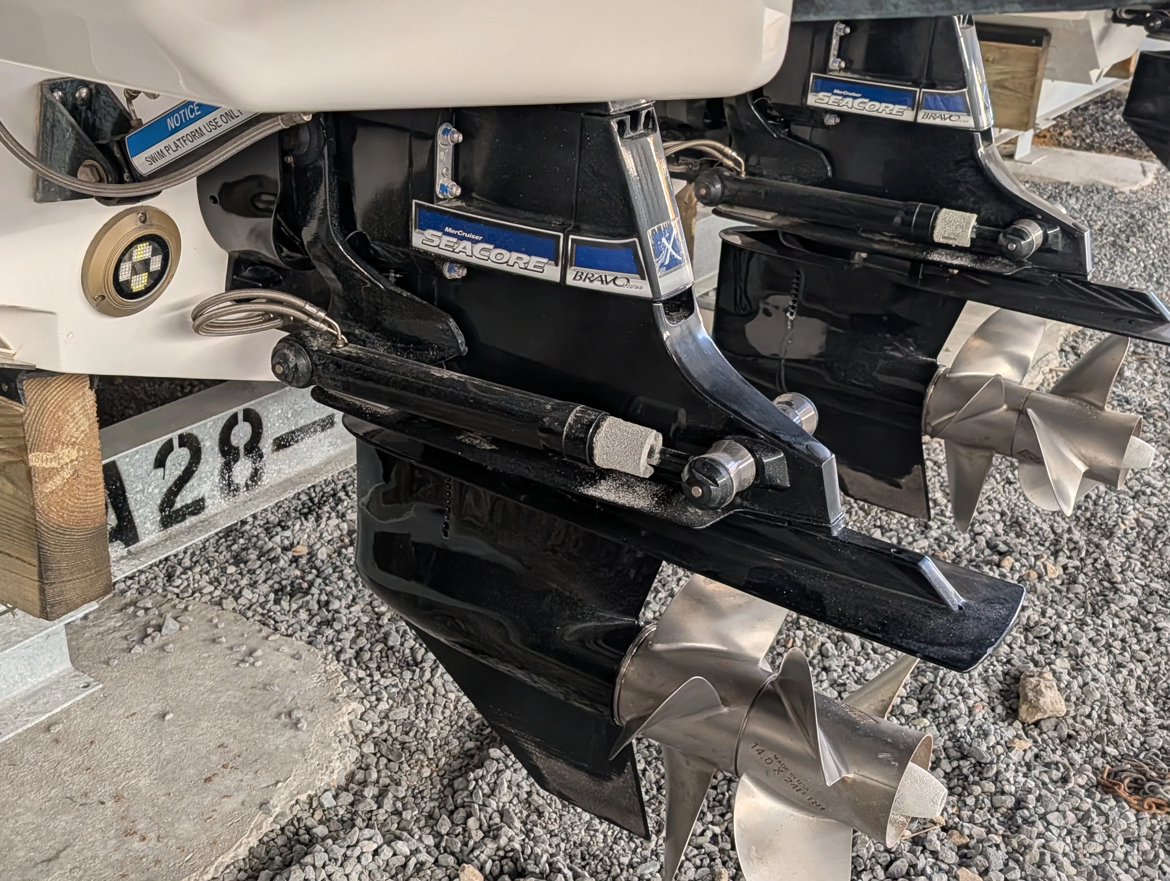 2024 Sea Ray 320 SUNDANCER Image Thumbnail #22