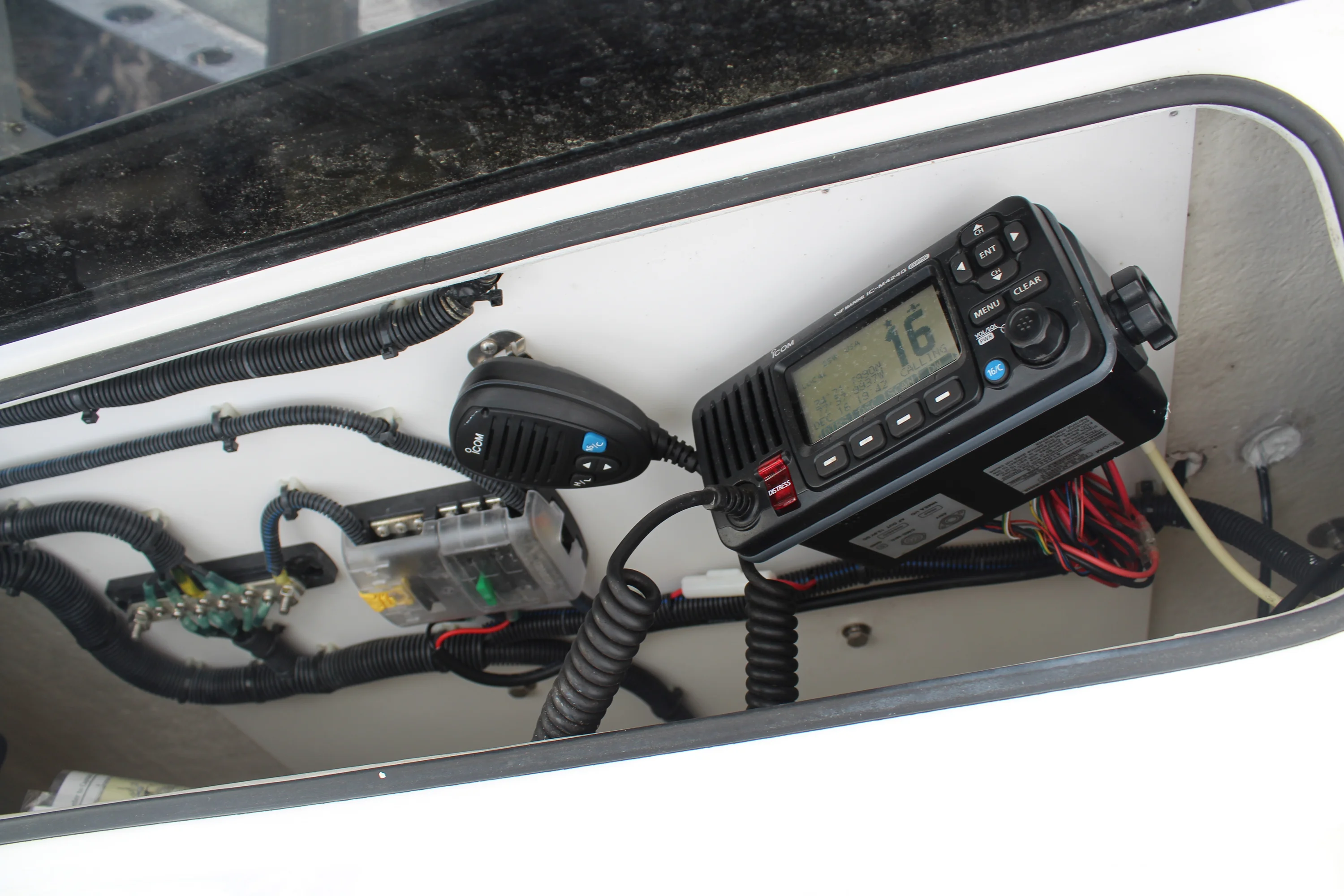 2022 Twin Vee 280 GFX Image Thumbnail #31