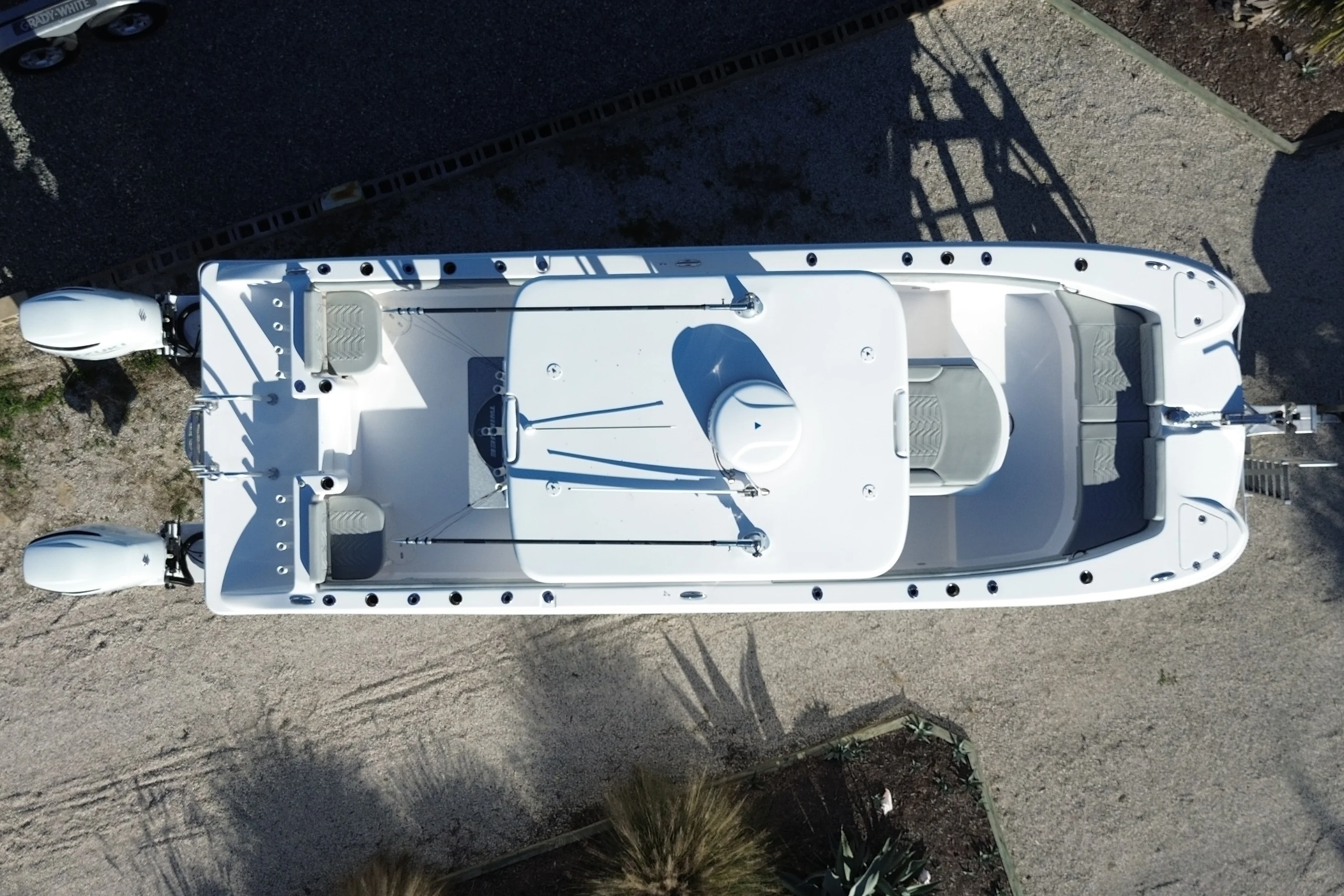 2022 Twin Vee 280 GFX Image Thumbnail #2