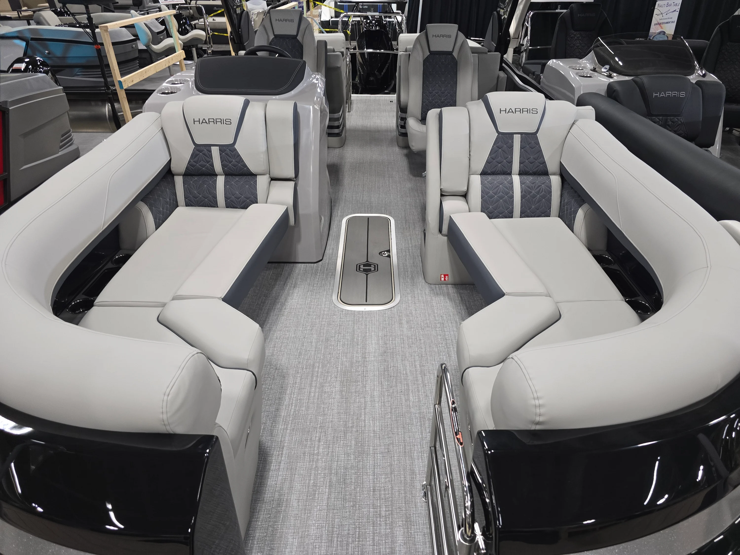 2026 Harris GRAND MARINER 230 Image Thumbnail #6