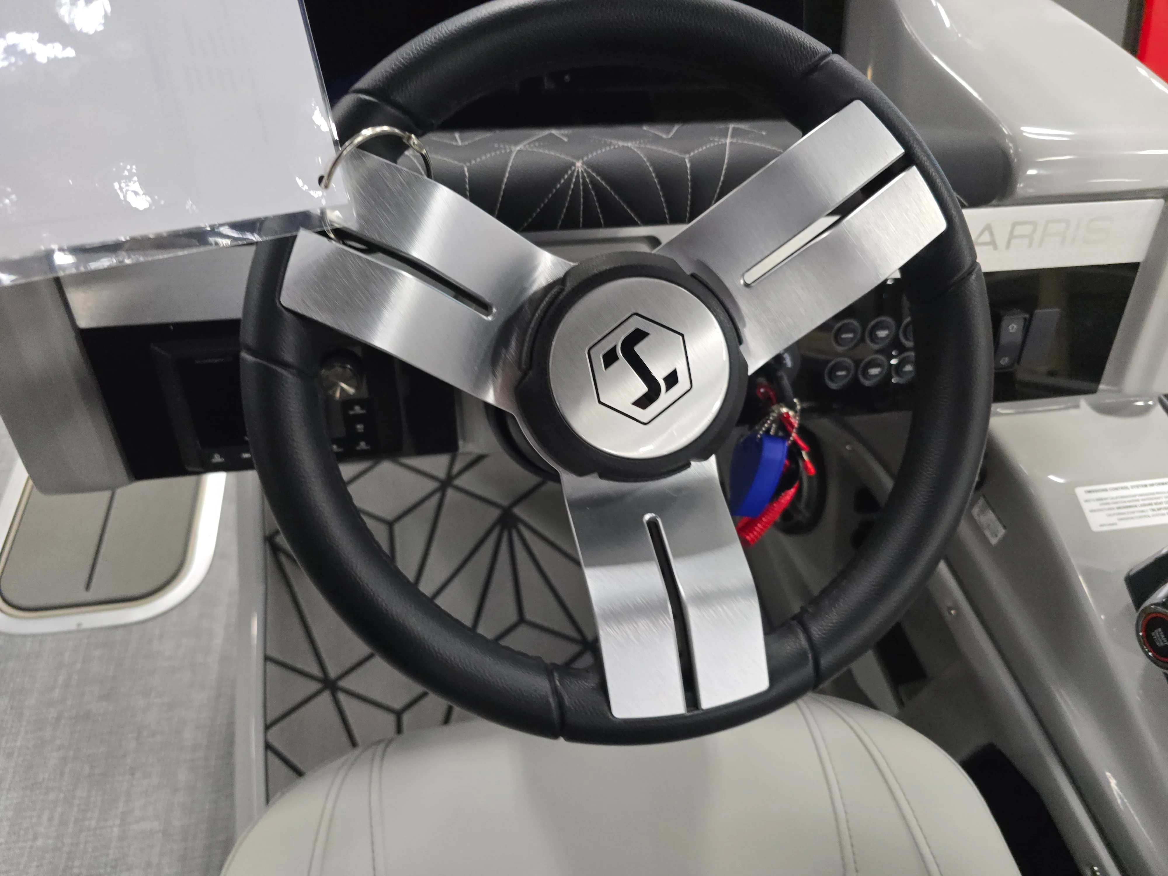 2026 Harris 230 Grand Mariner Image Thumbnail #12