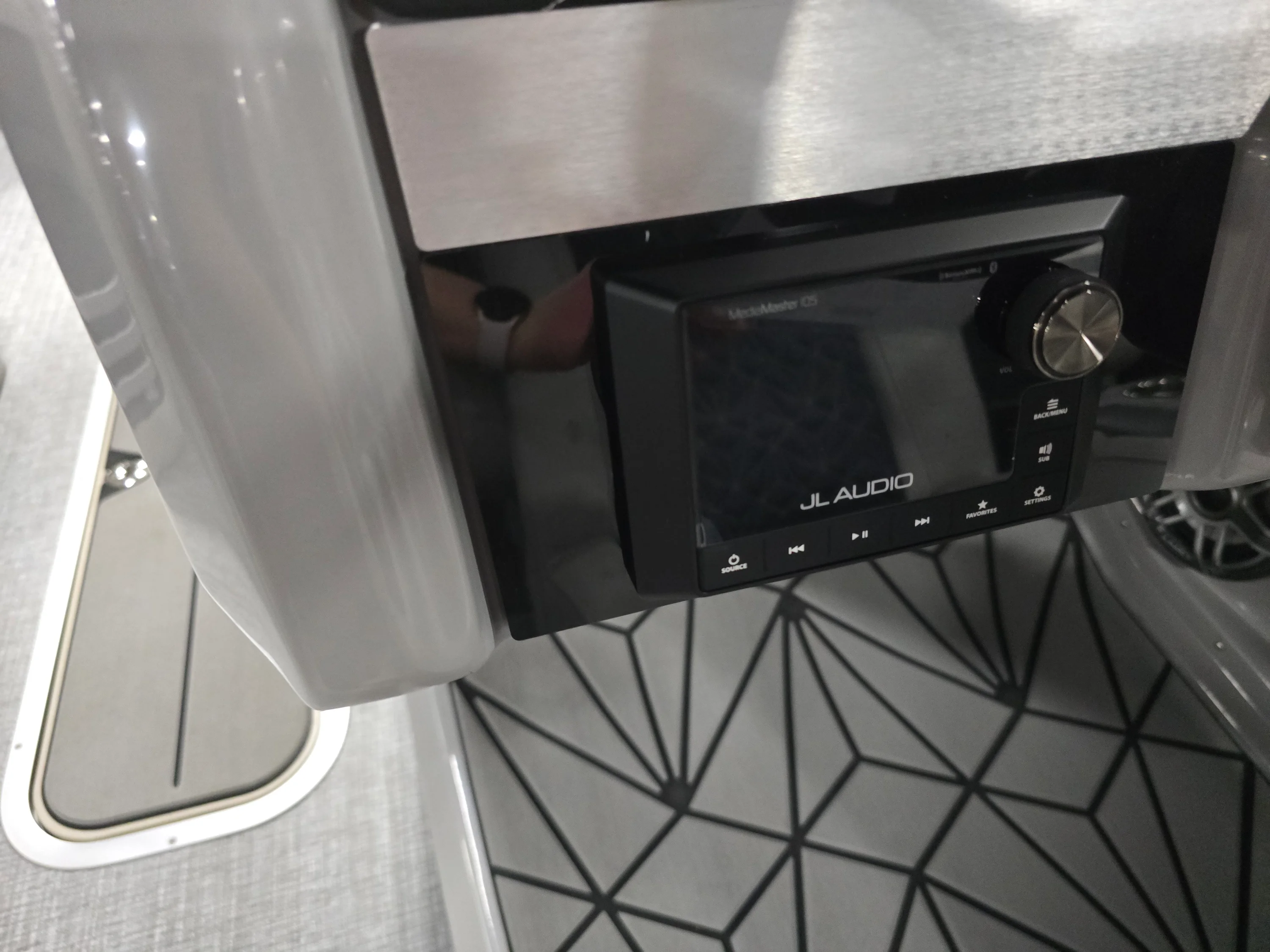 2026 Harris GRAND MARINER 230 Image Thumbnail #18