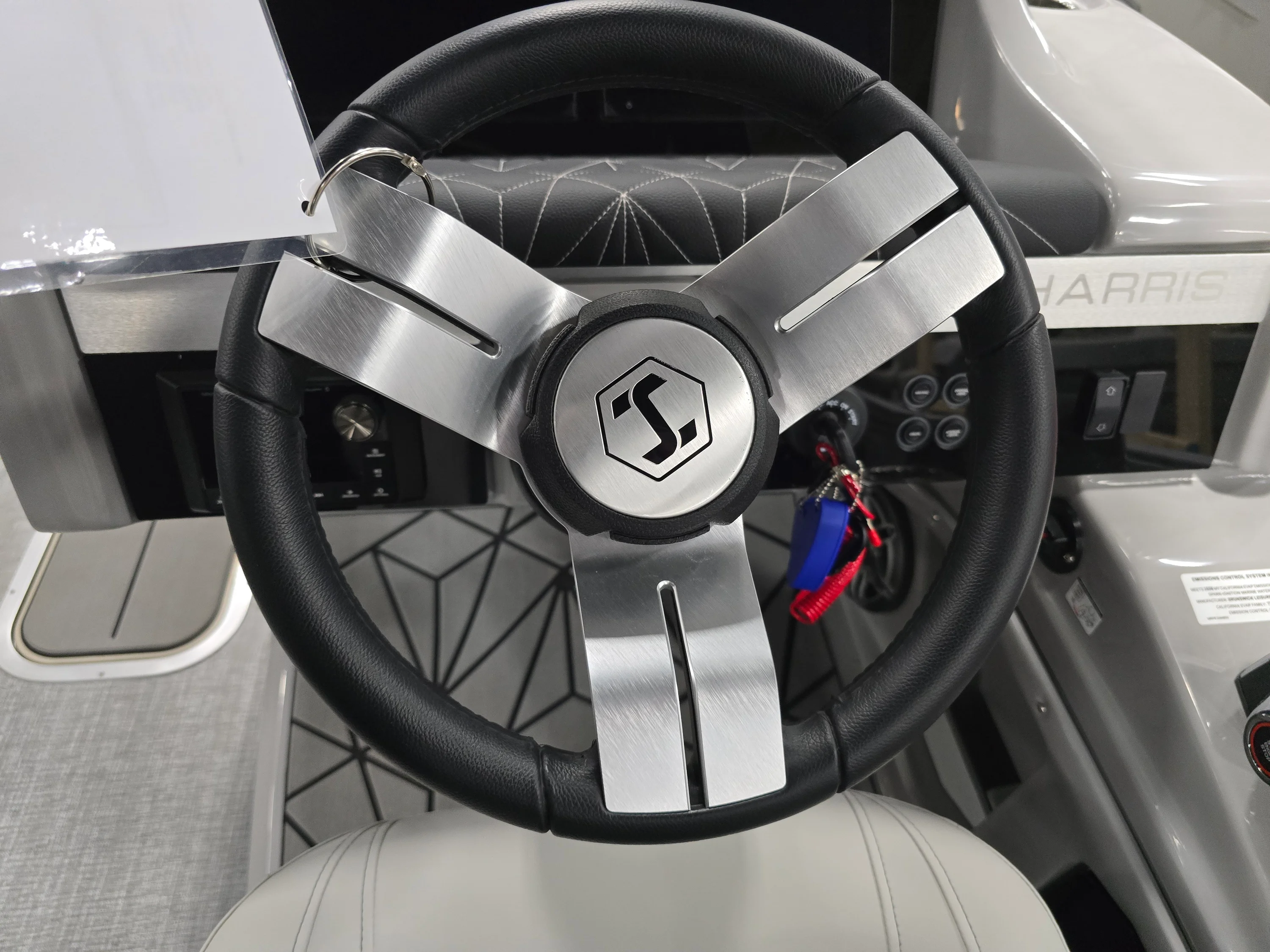 2026 Harris GRAND MARINER 230 Image Thumbnail #15