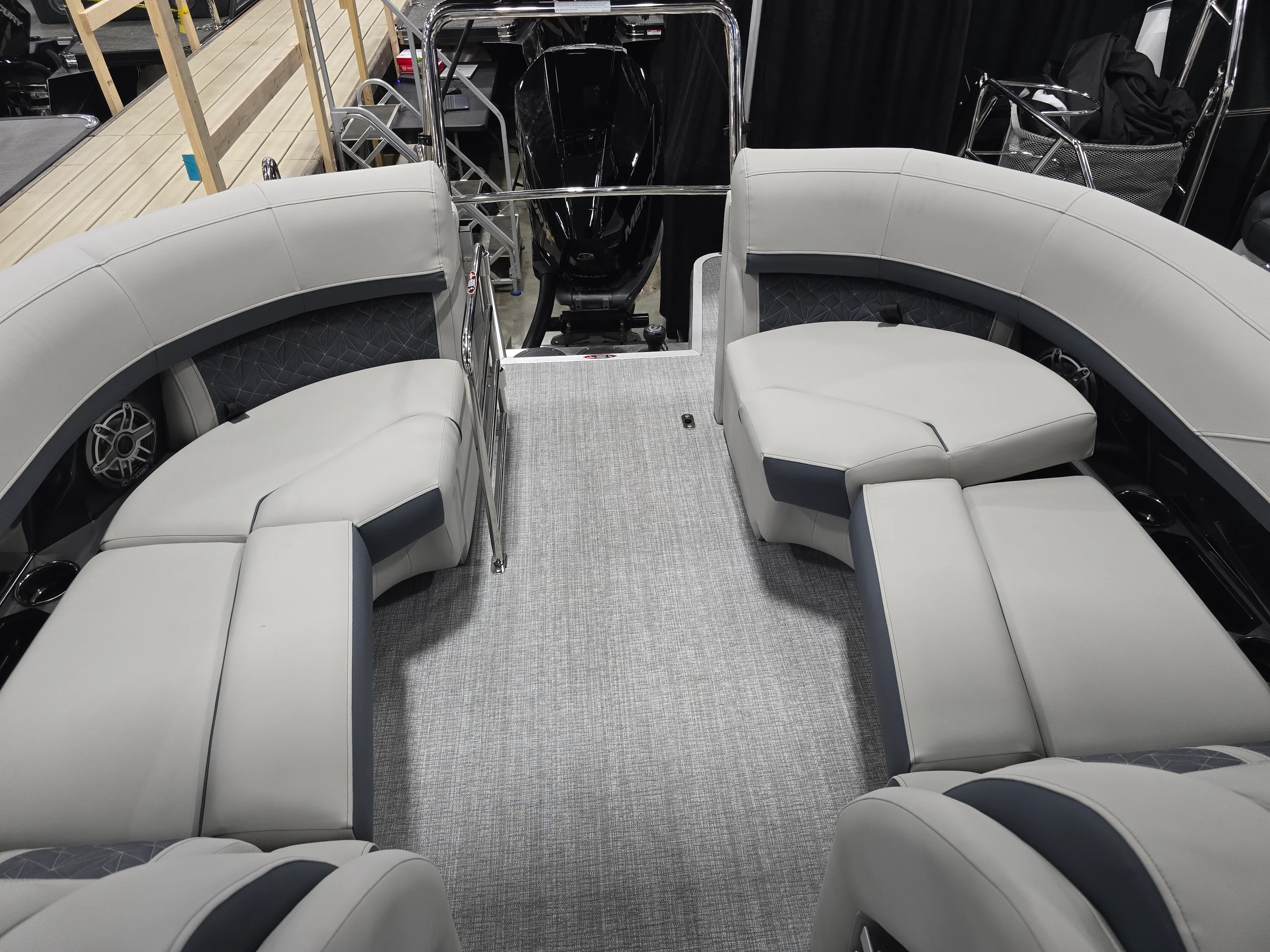 2026 Harris GRAND MARINER 230 Image Thumbnail #27