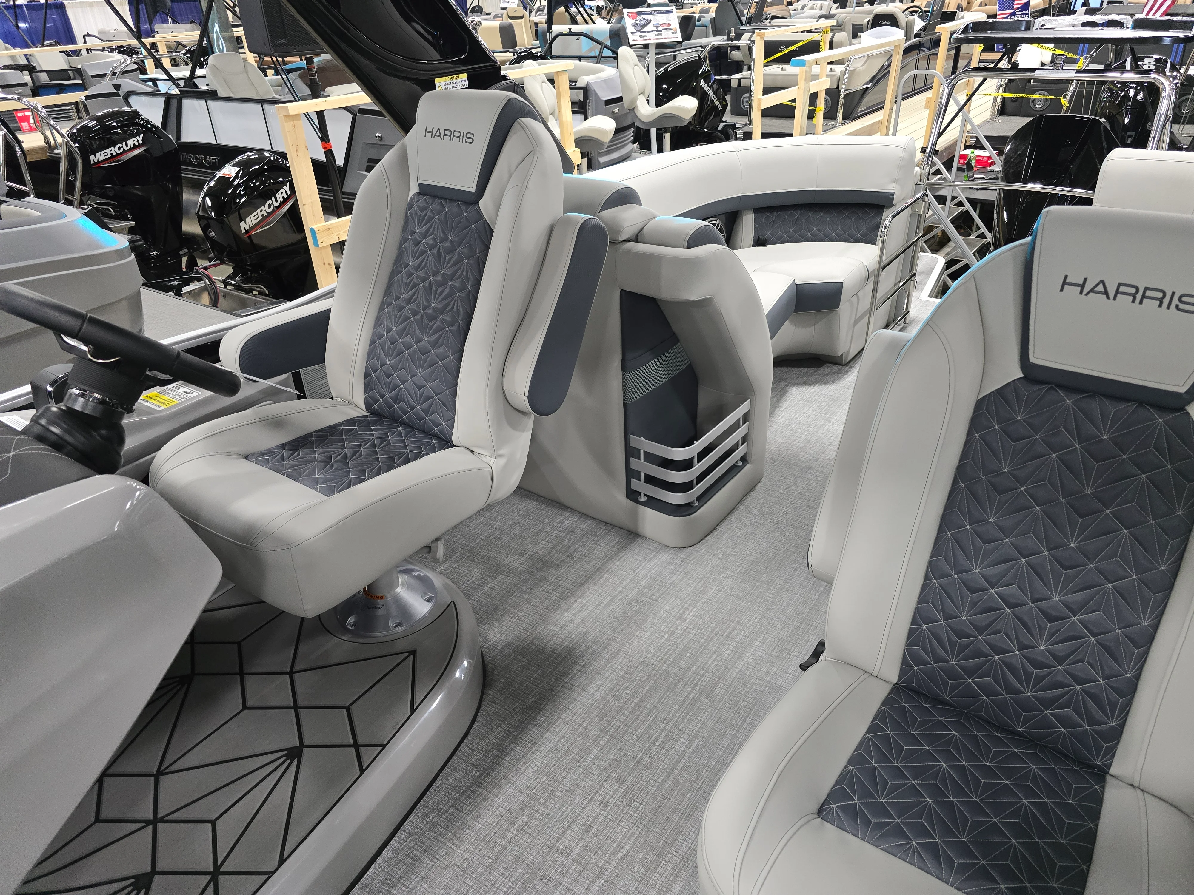 2026 Harris 230 Grand Mariner Image Thumbnail #11