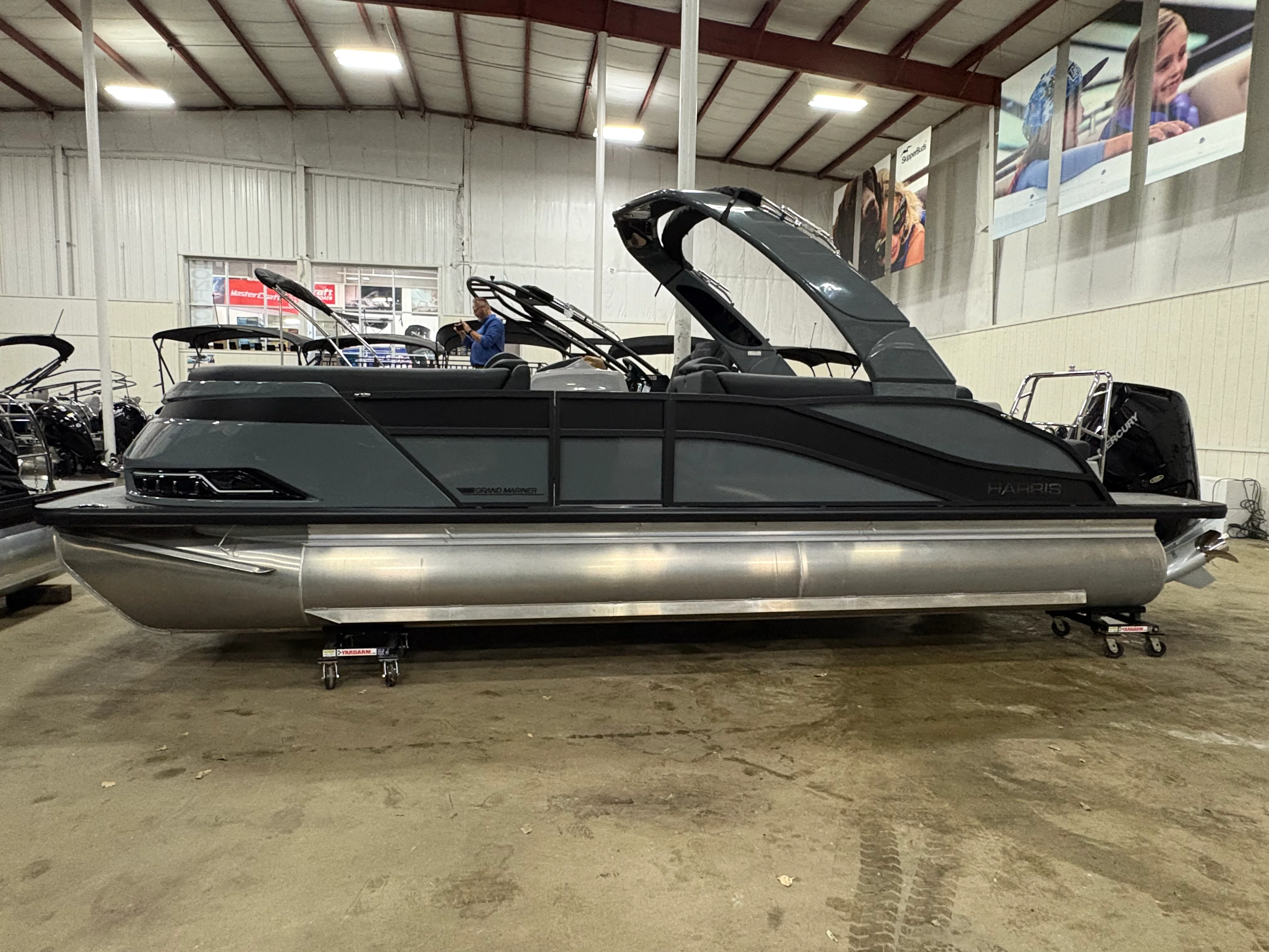 2026 Harris 230 Grand Mariner Image Thumbnail #5