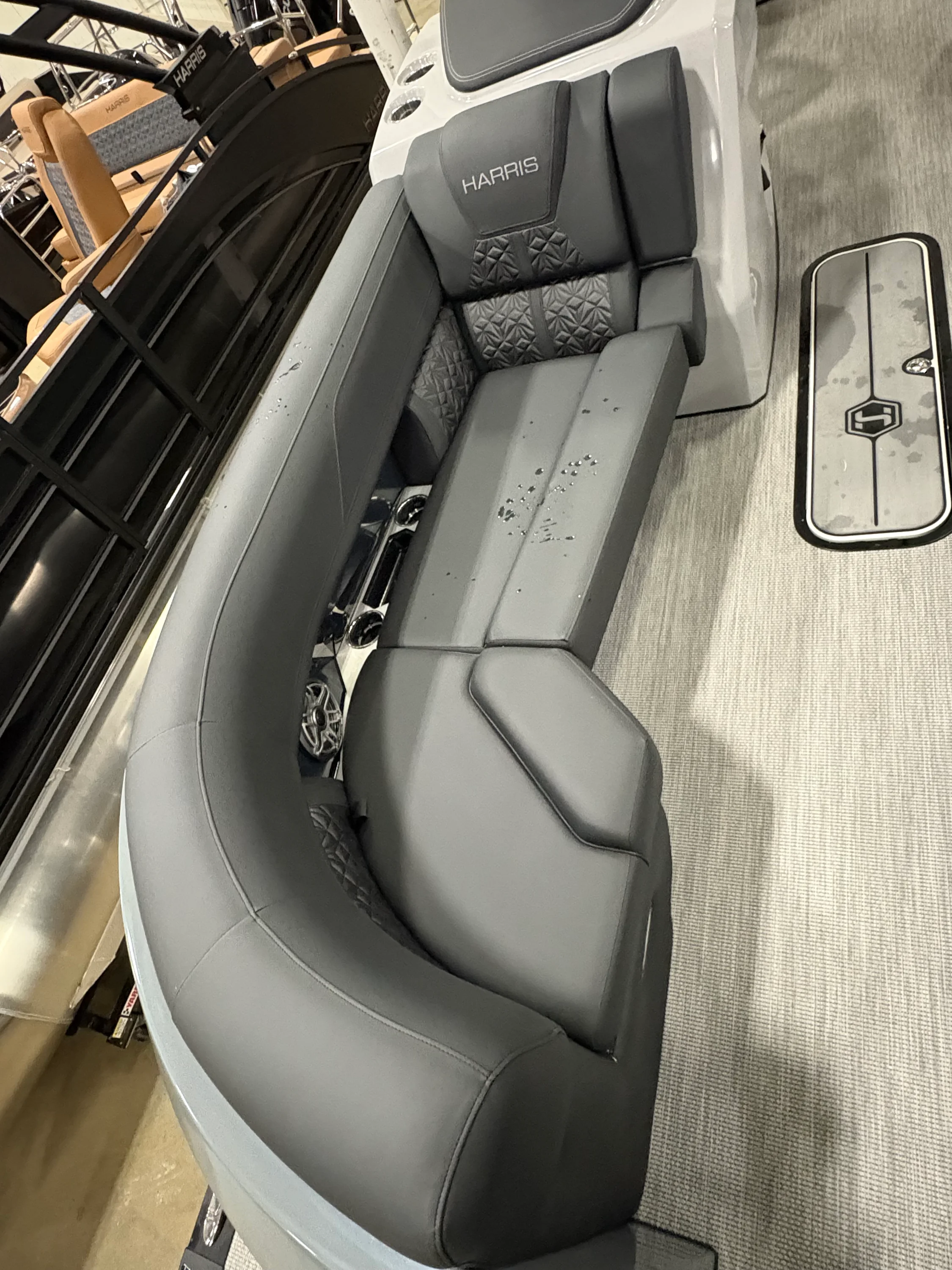 2026 Harris 230 Grand Mariner Image Thumbnail #4