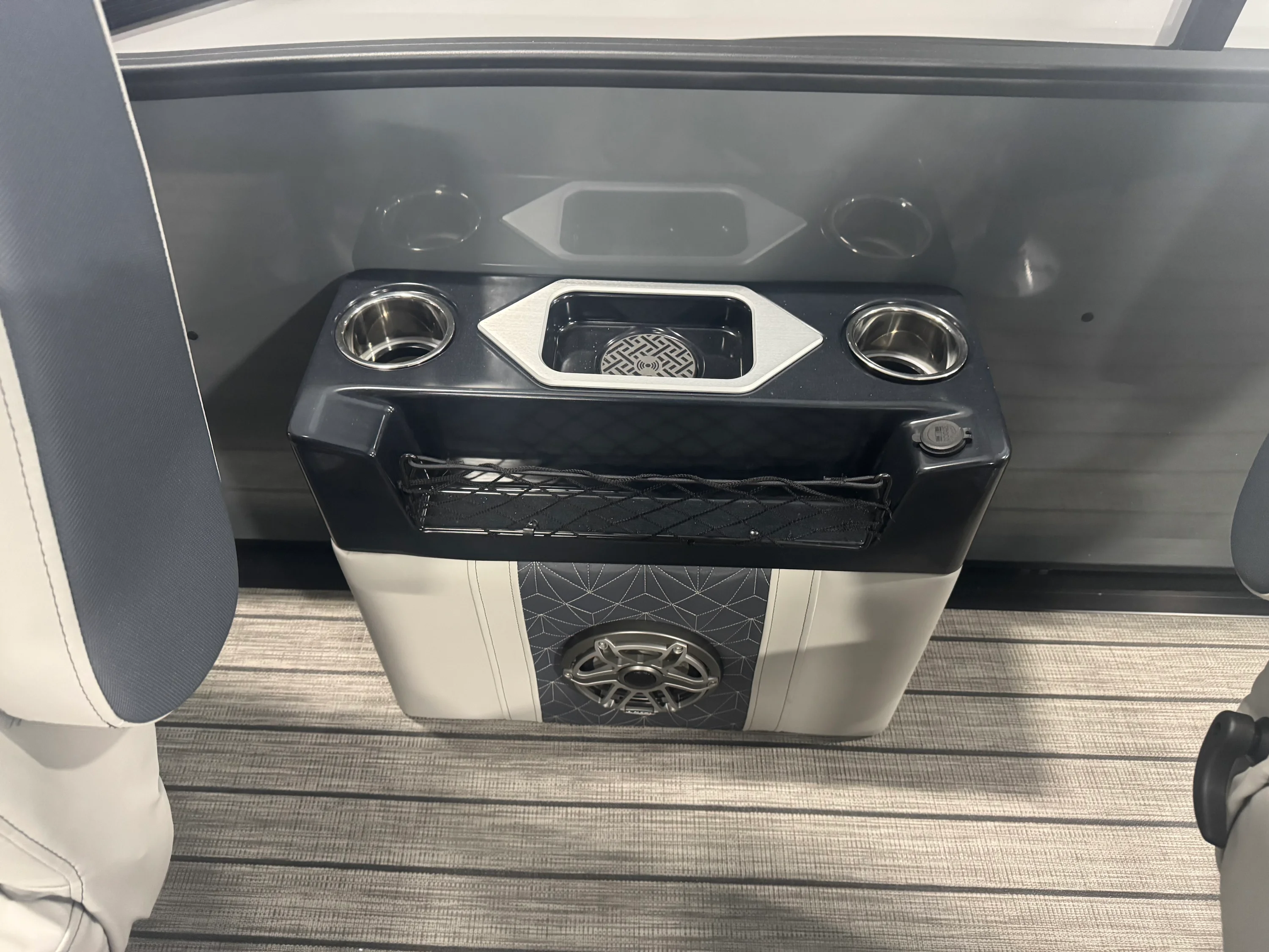 2026 Harris GRAND MARINER 270 Image Thumbnail #38