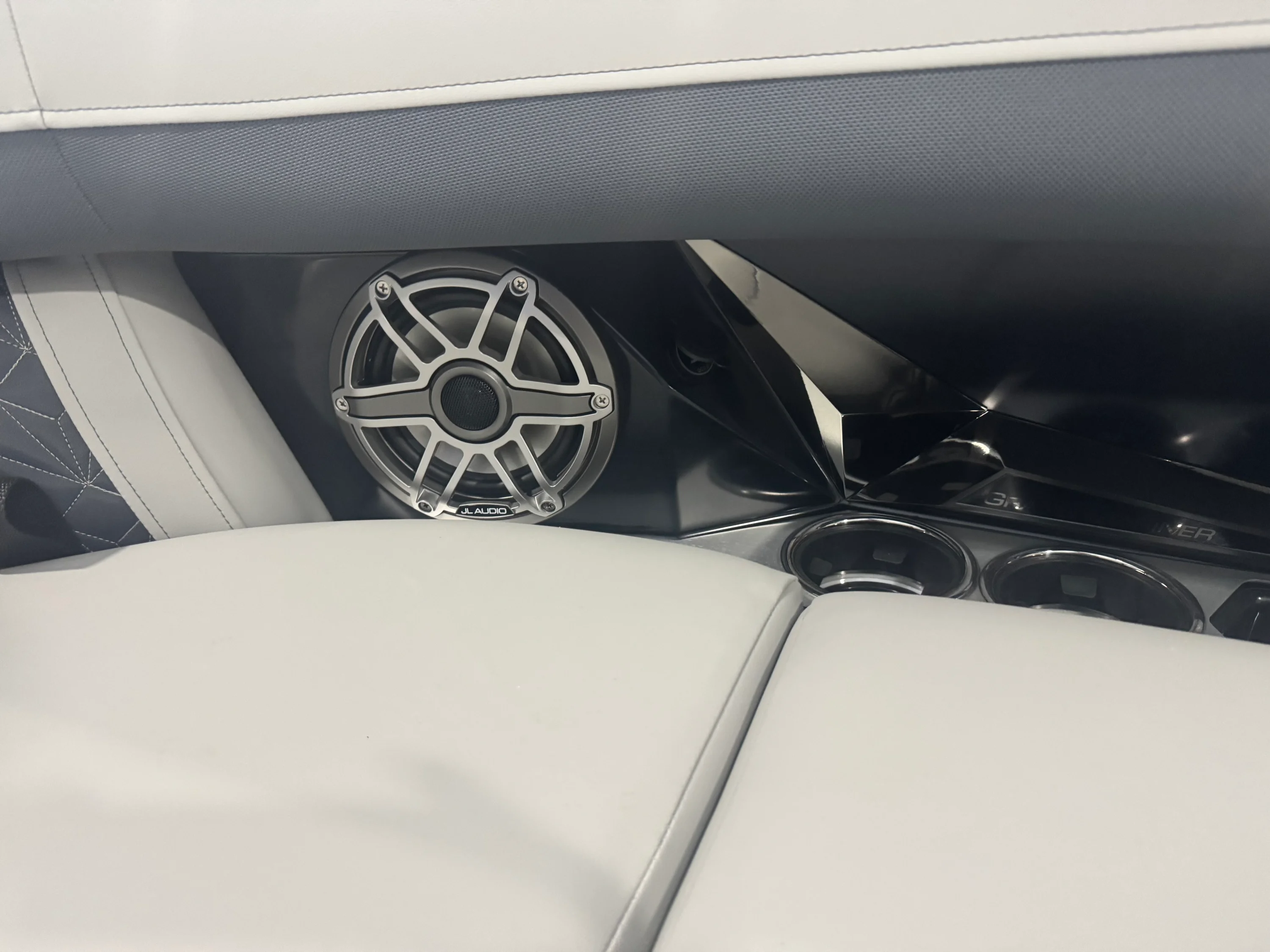 2026 Harris GRAND MARINER 270 Image Thumbnail #23