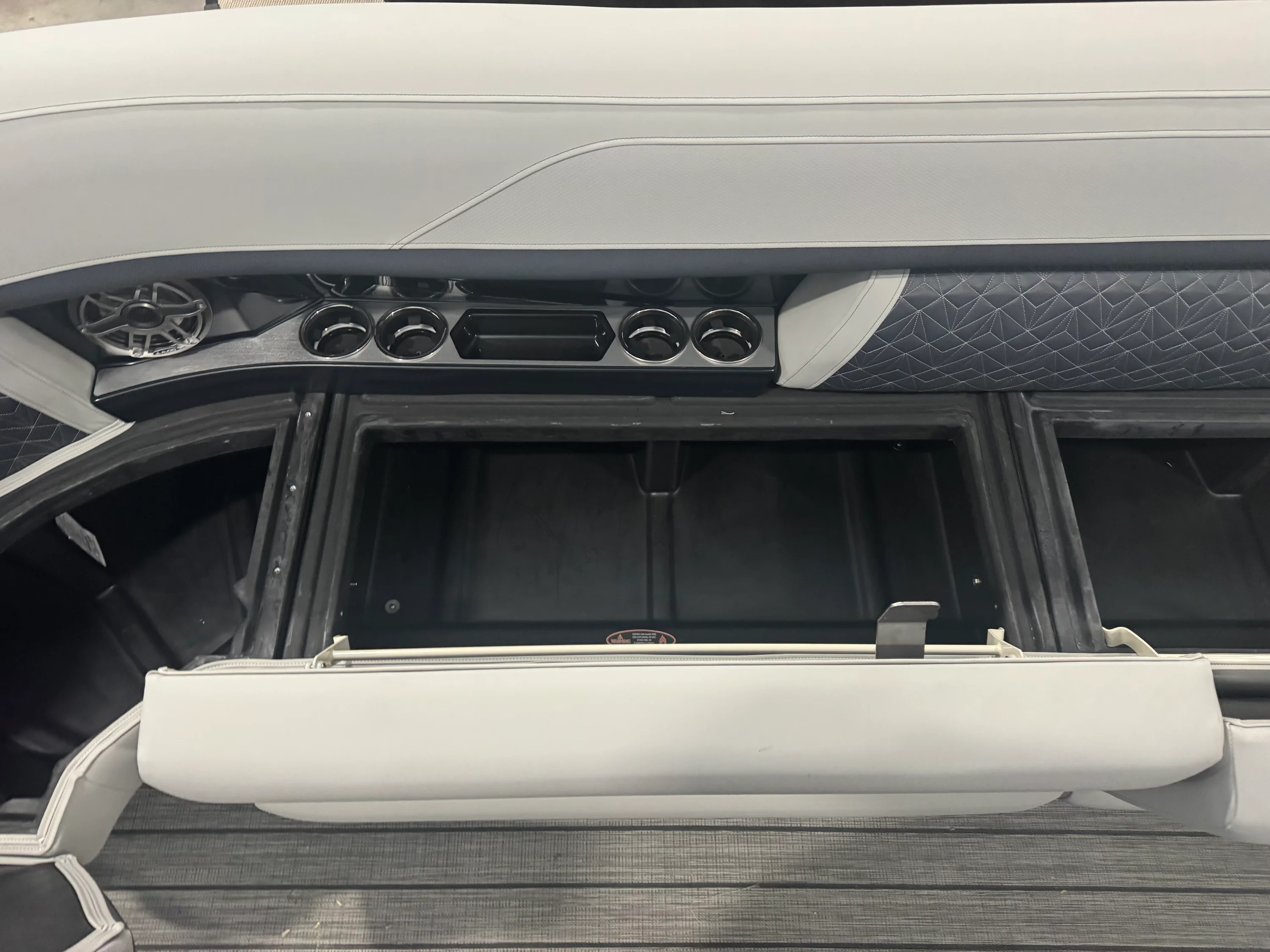 2026 Harris GRAND MARINER 270 Image Thumbnail #21