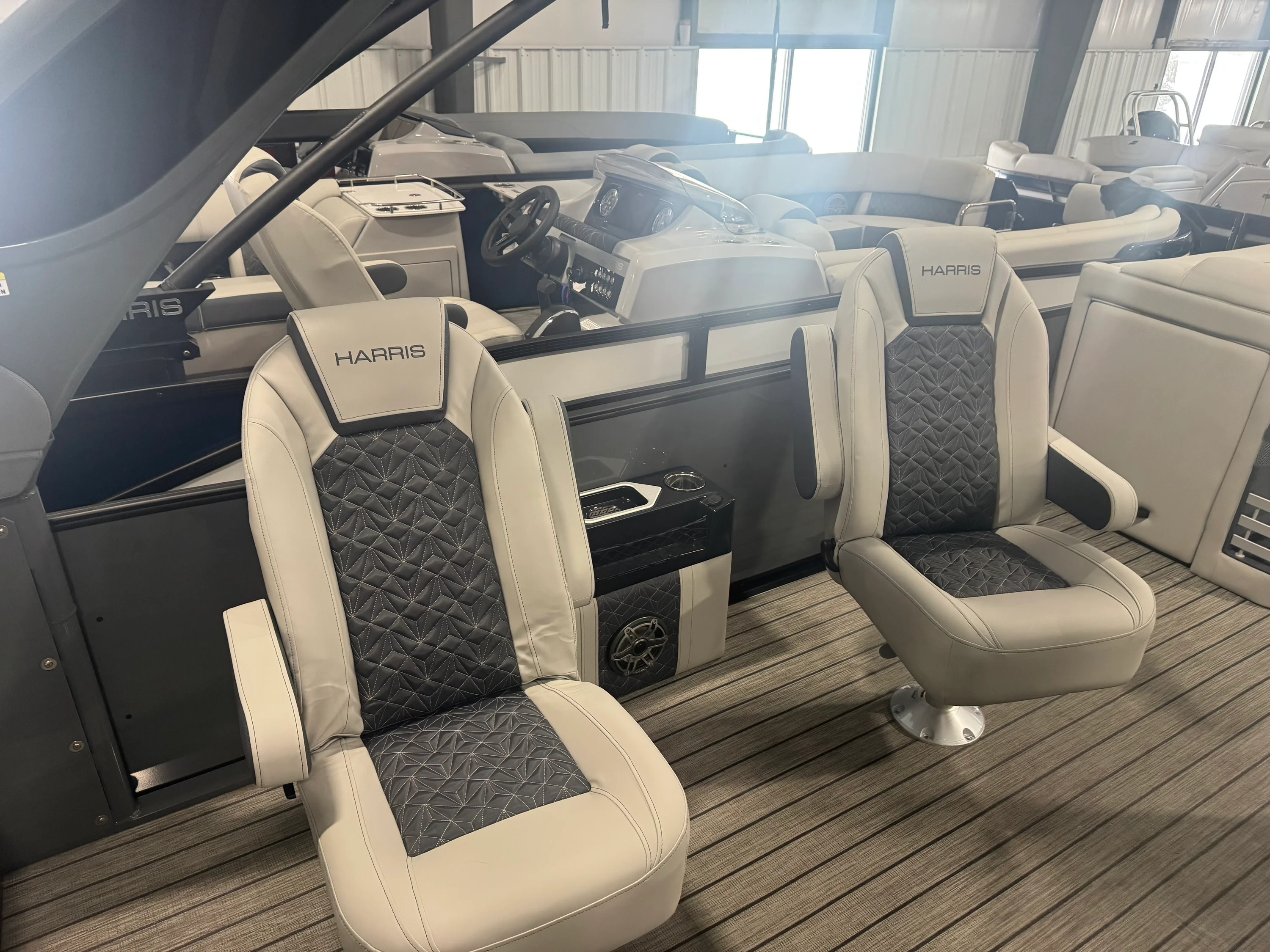 2026 Harris GRAND MARINER 270 Image Thumbnail #39