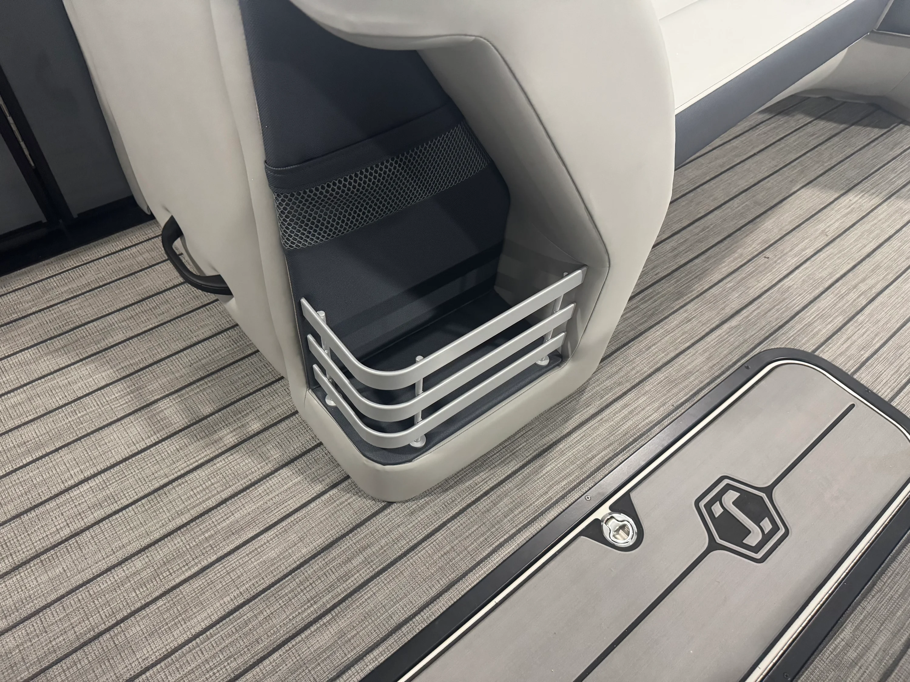 2026 Harris GRAND MARINER 270 Image Thumbnail #35