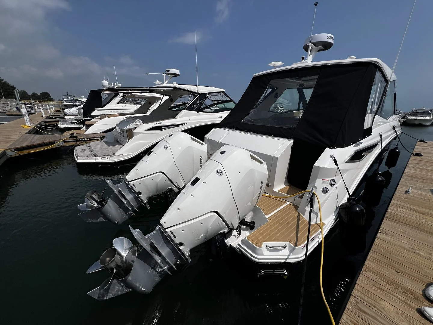 2026 Sea Ray Sundancer 320 Outboard Image Thumbnail #8