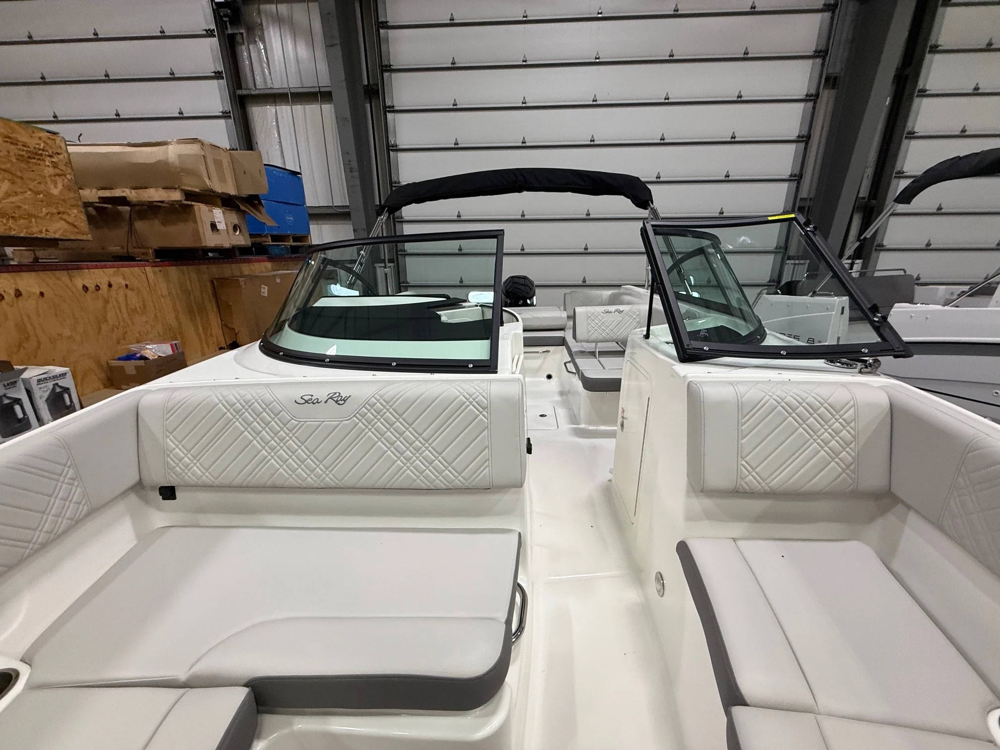 2026 Sea Ray SDX 230 Outboard Image Thumbnail #18