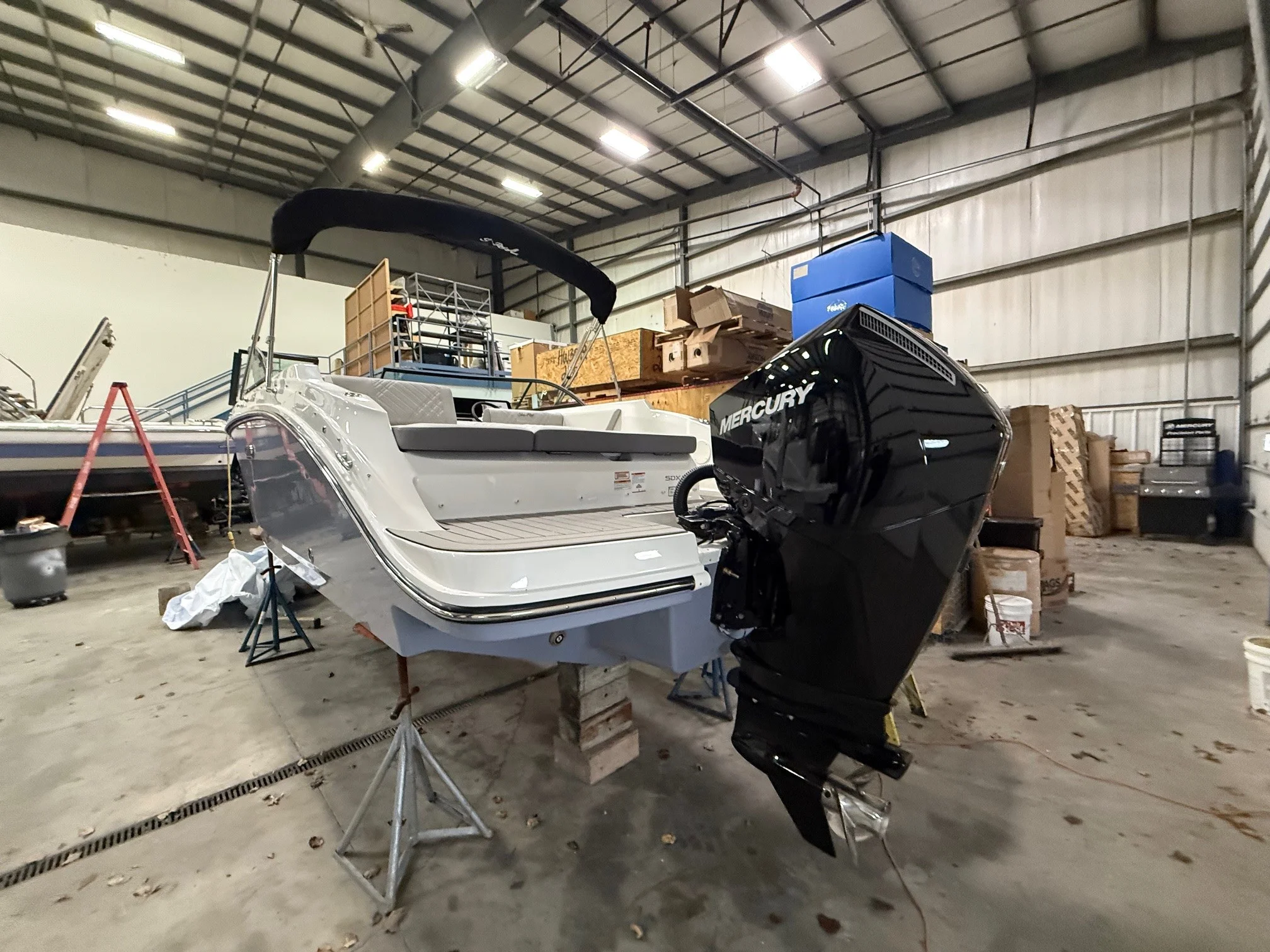 2026 Sea Ray SDX 230 Outboard Image Thumbnail #28