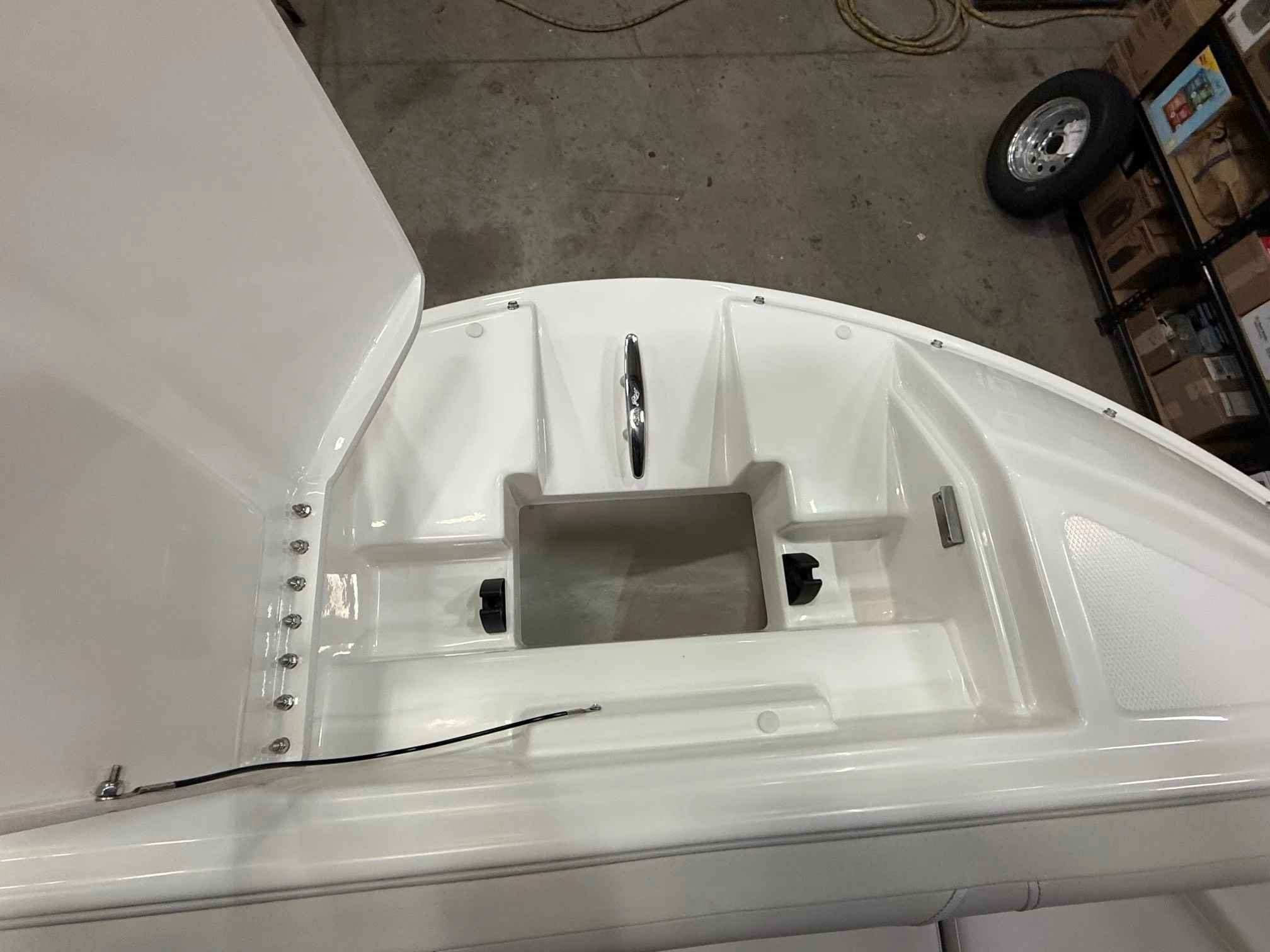 2026 Sea Ray SDX 230 Outboard Image Thumbnail #17