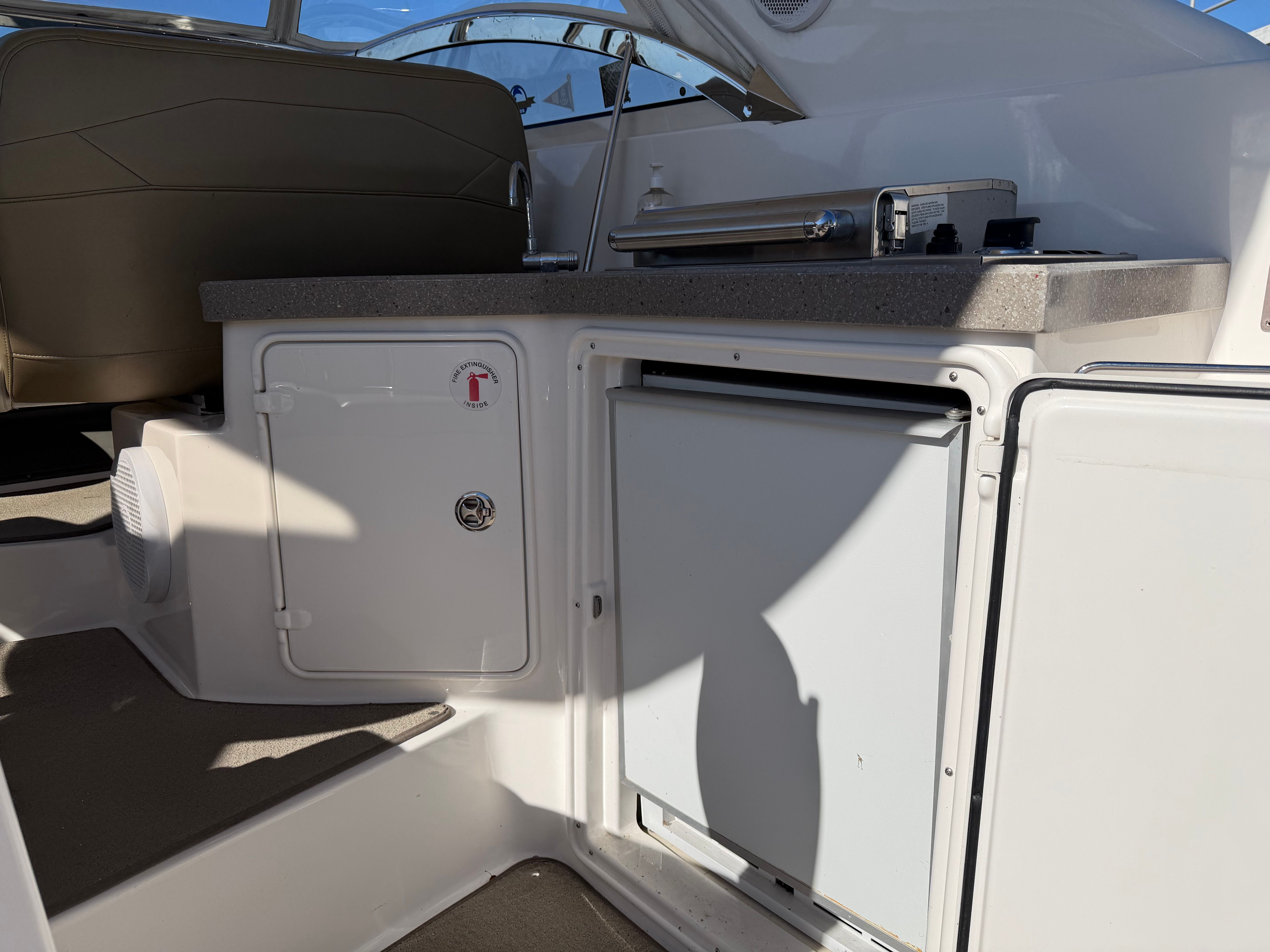 2010 Regal 3760 COMMODORE Image Thumbnail #18