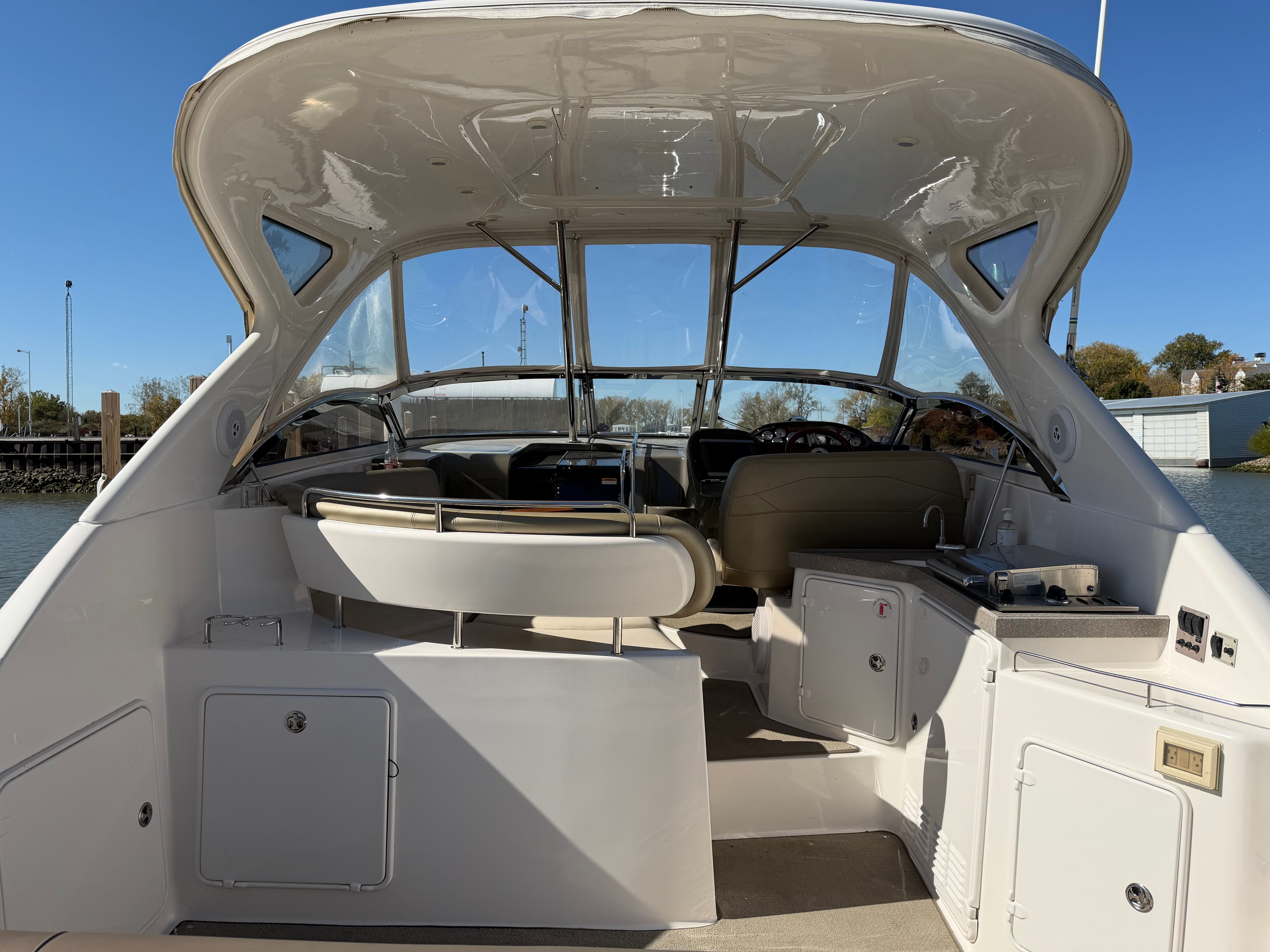 2010 Regal 3760 COMMODORE Image Thumbnail #22