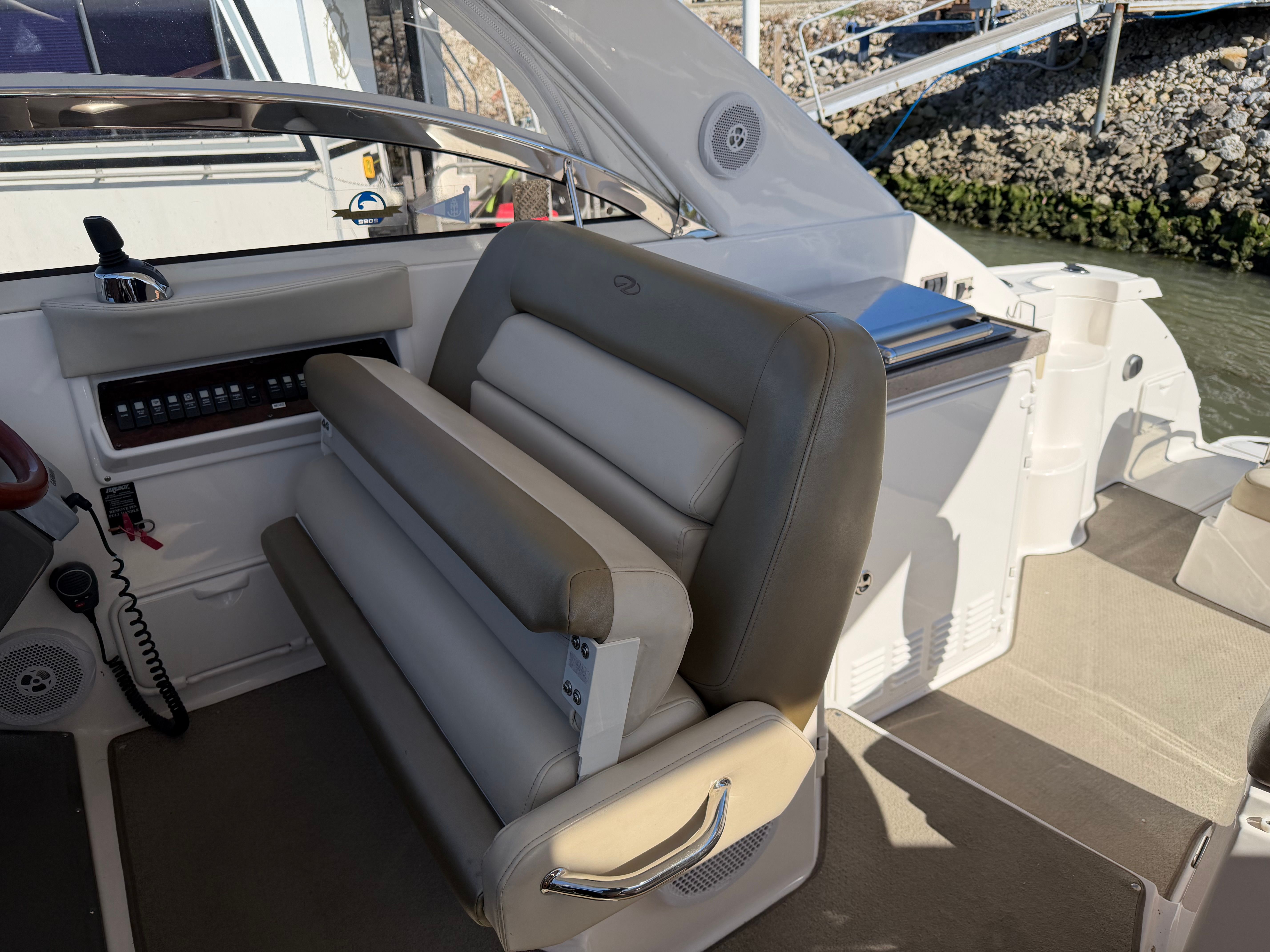 2010 Regal 3760 COMMODORE Image Thumbnail #15