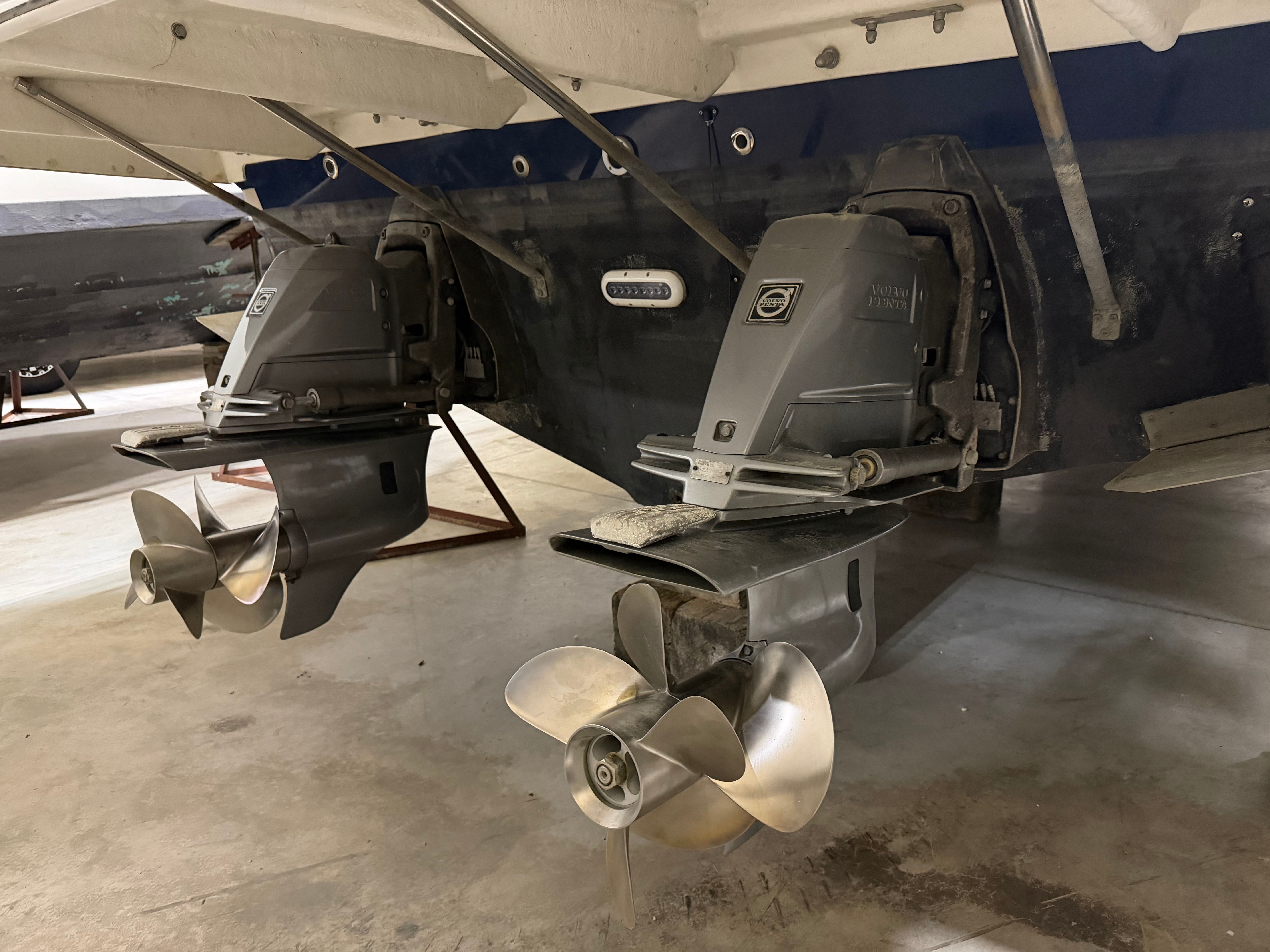 2010 Regal 3760 COMMODORE Image Thumbnail #33