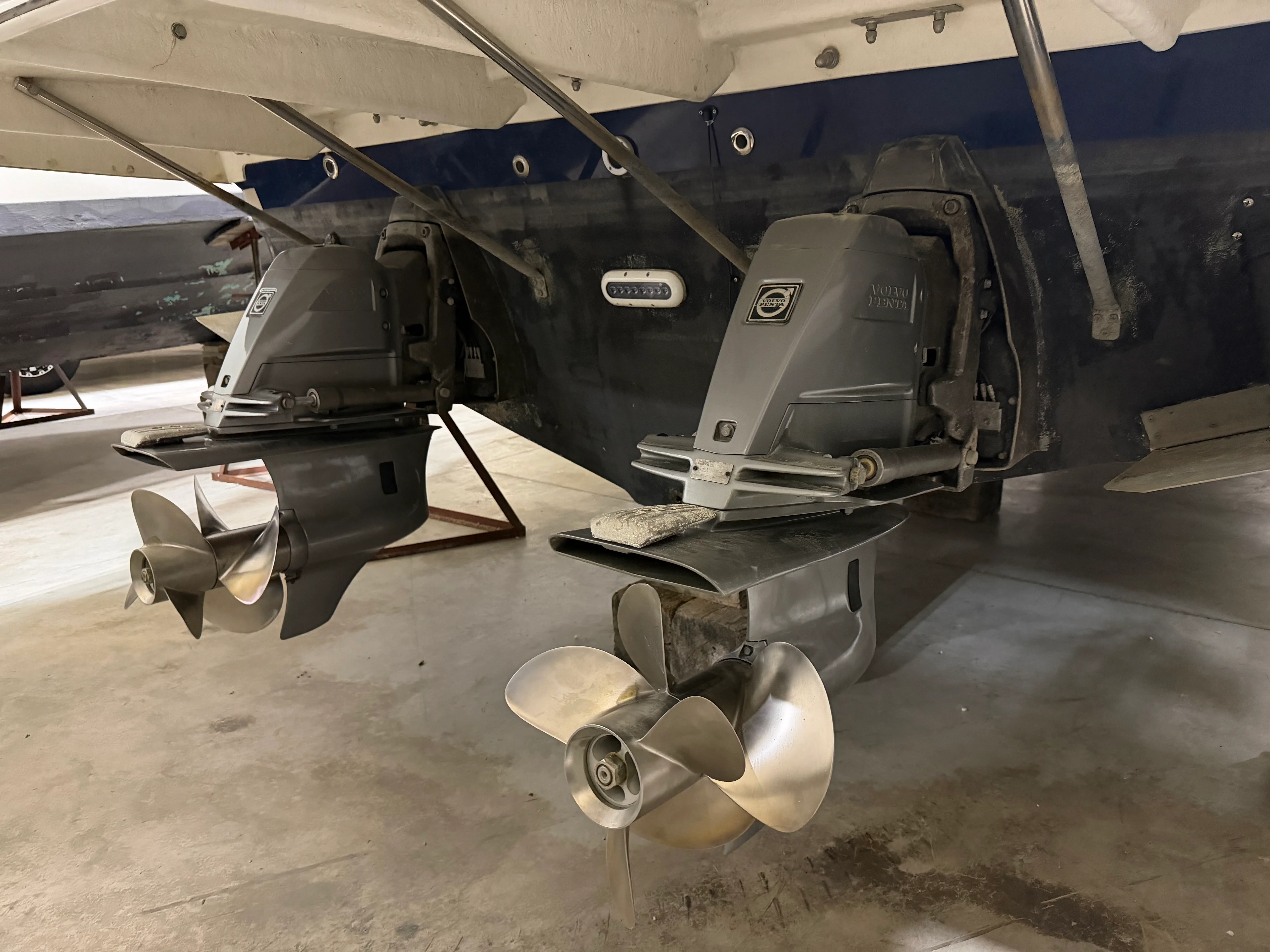 2010 Regal 3760 COMMODORE Image Thumbnail #33