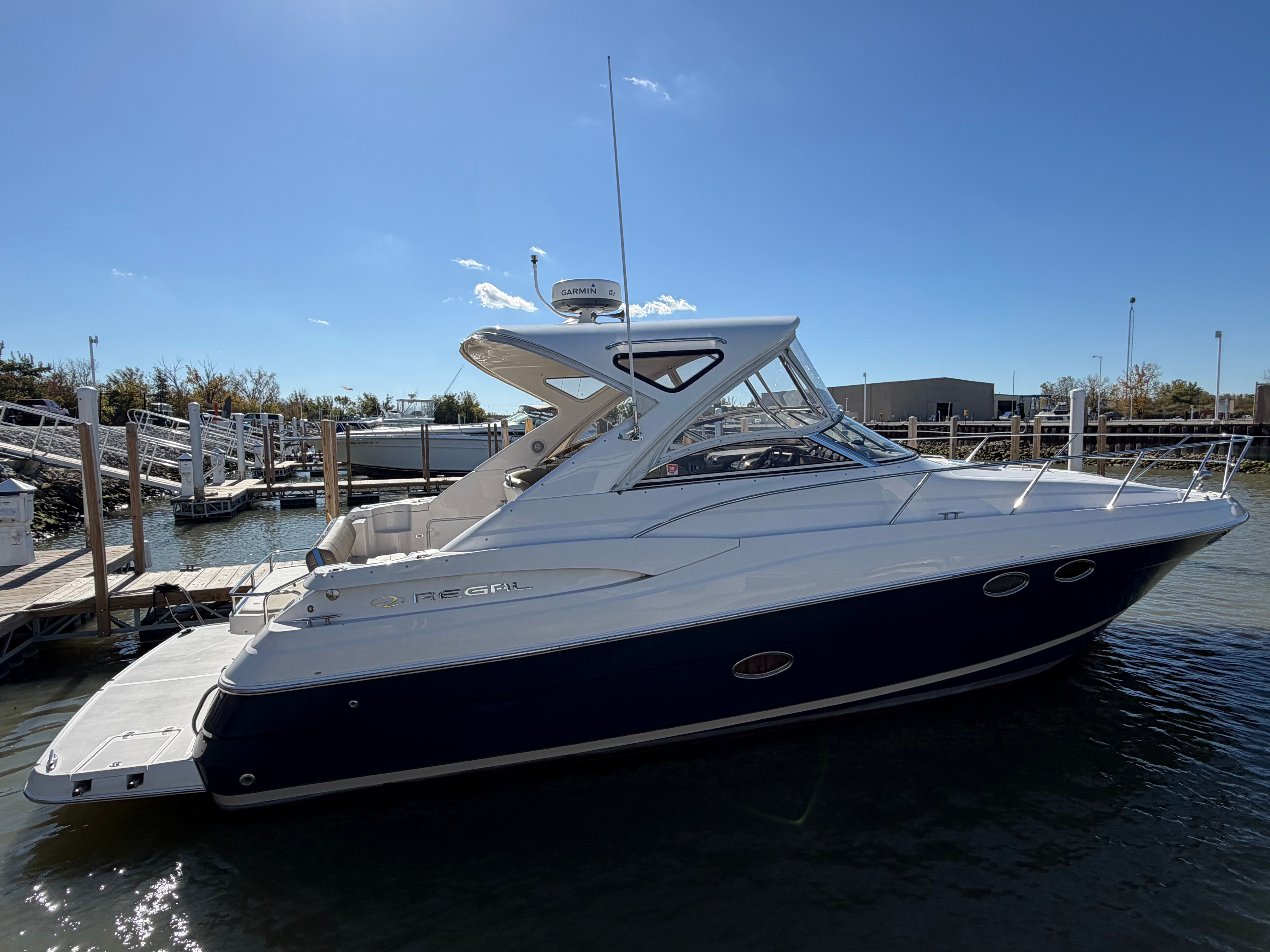 2010 Regal 3760 COMMODORE Image Thumbnail #0