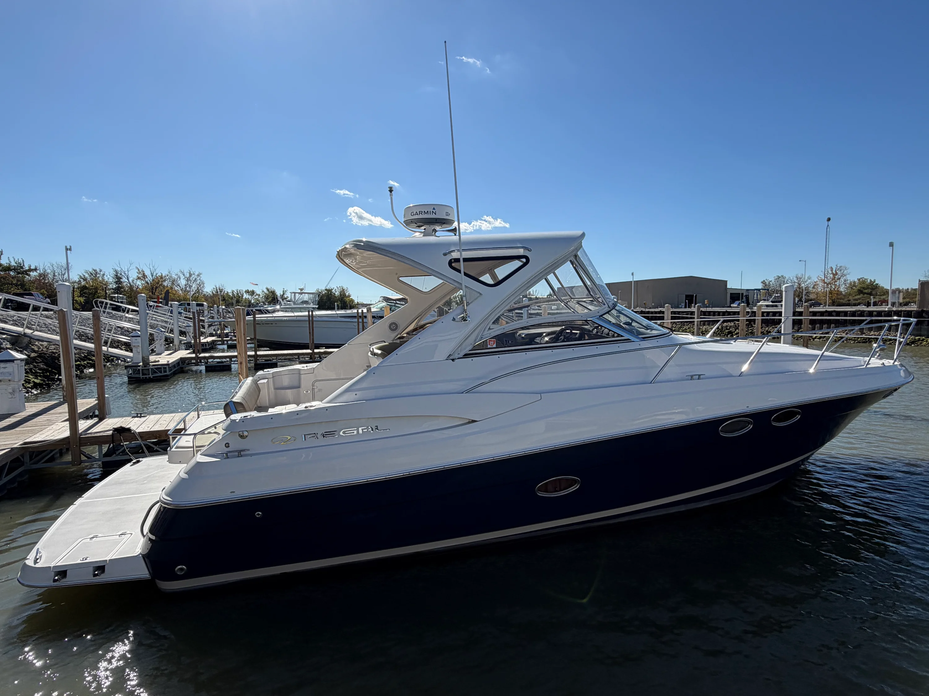 2010 Regal 3760 COMMODORE Image Thumbnail #0